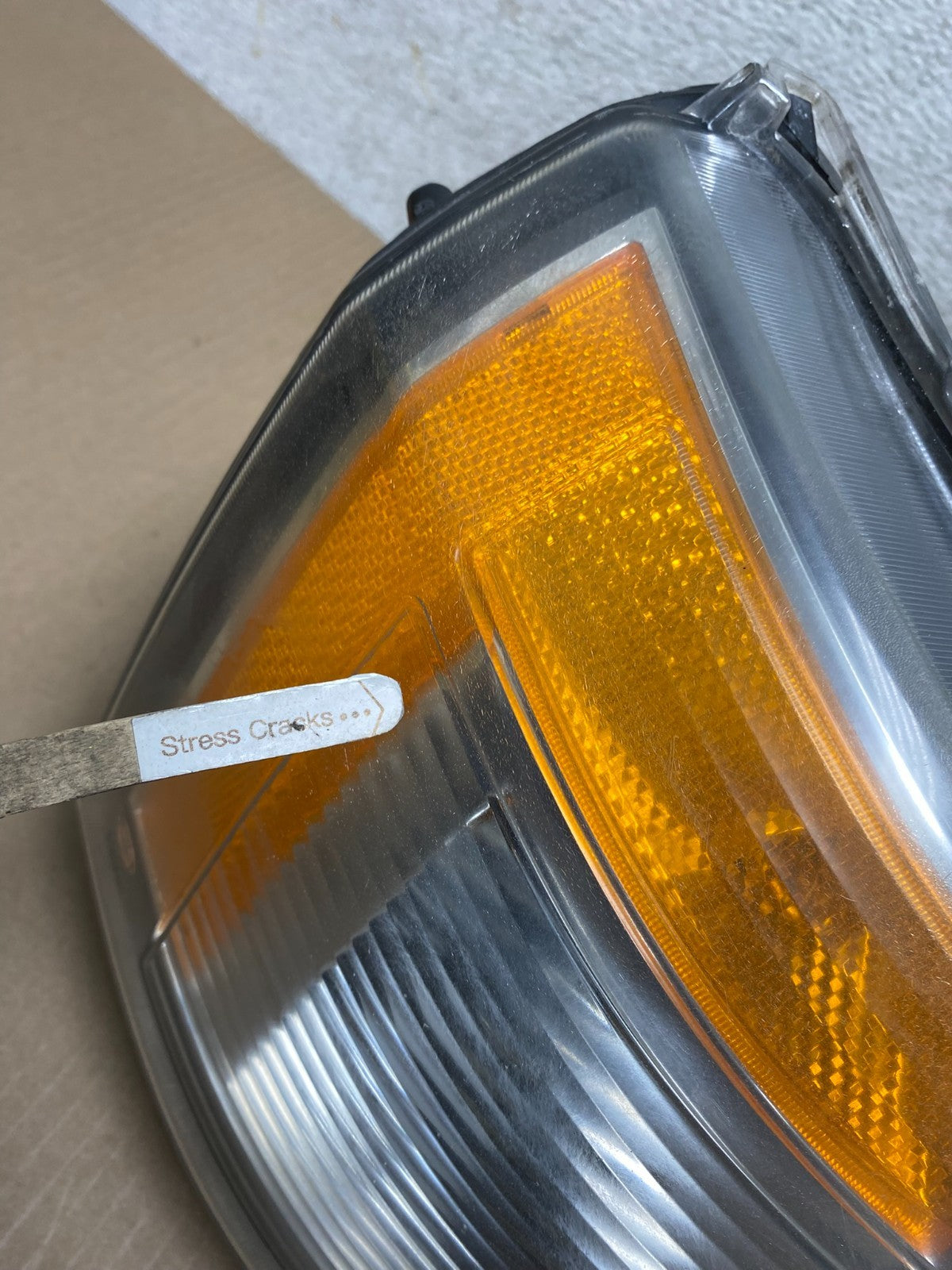 2008-2012 Land Rover LR2 Right Passenger RH Side Xenon Headlight AJ2413 DW4