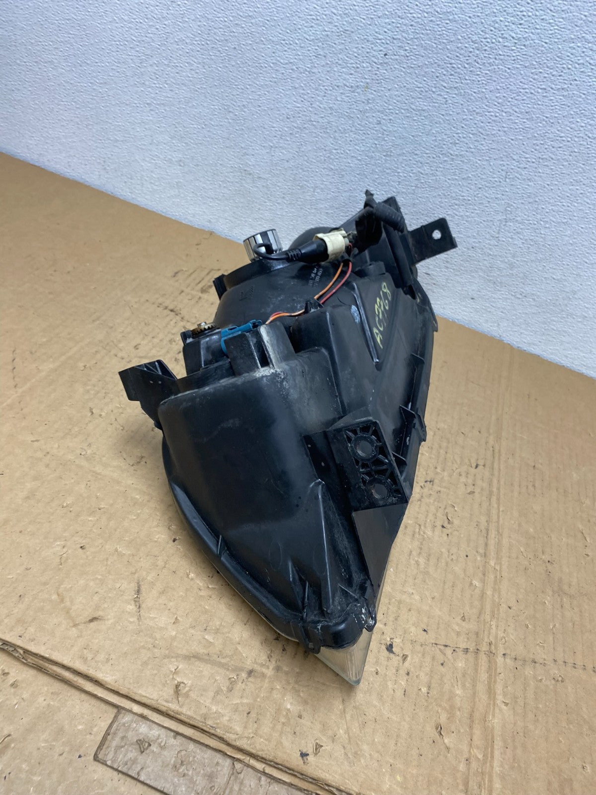 2001 to 2003 Acura MDX Passenger Right RH Headlight AC7768 DW7