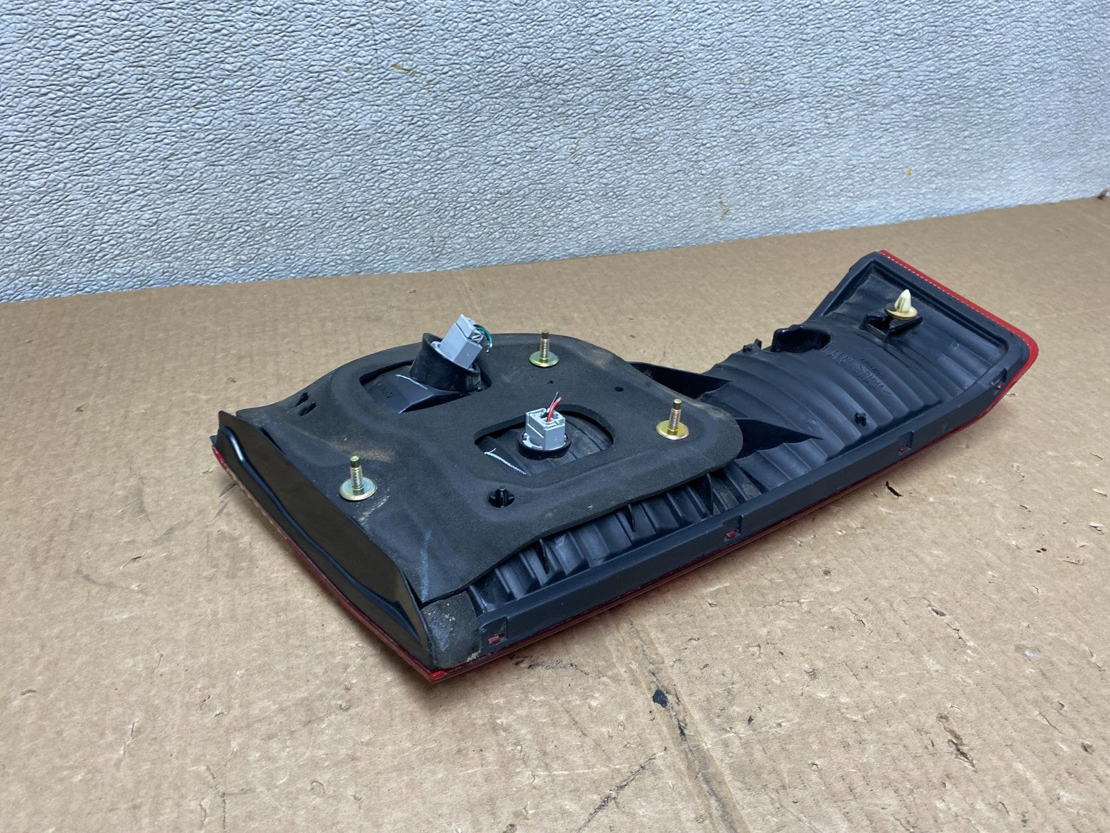 1998 to 2000 Honda Accord Right Passenger Side Inner Tail Light OEM V1146 DW6