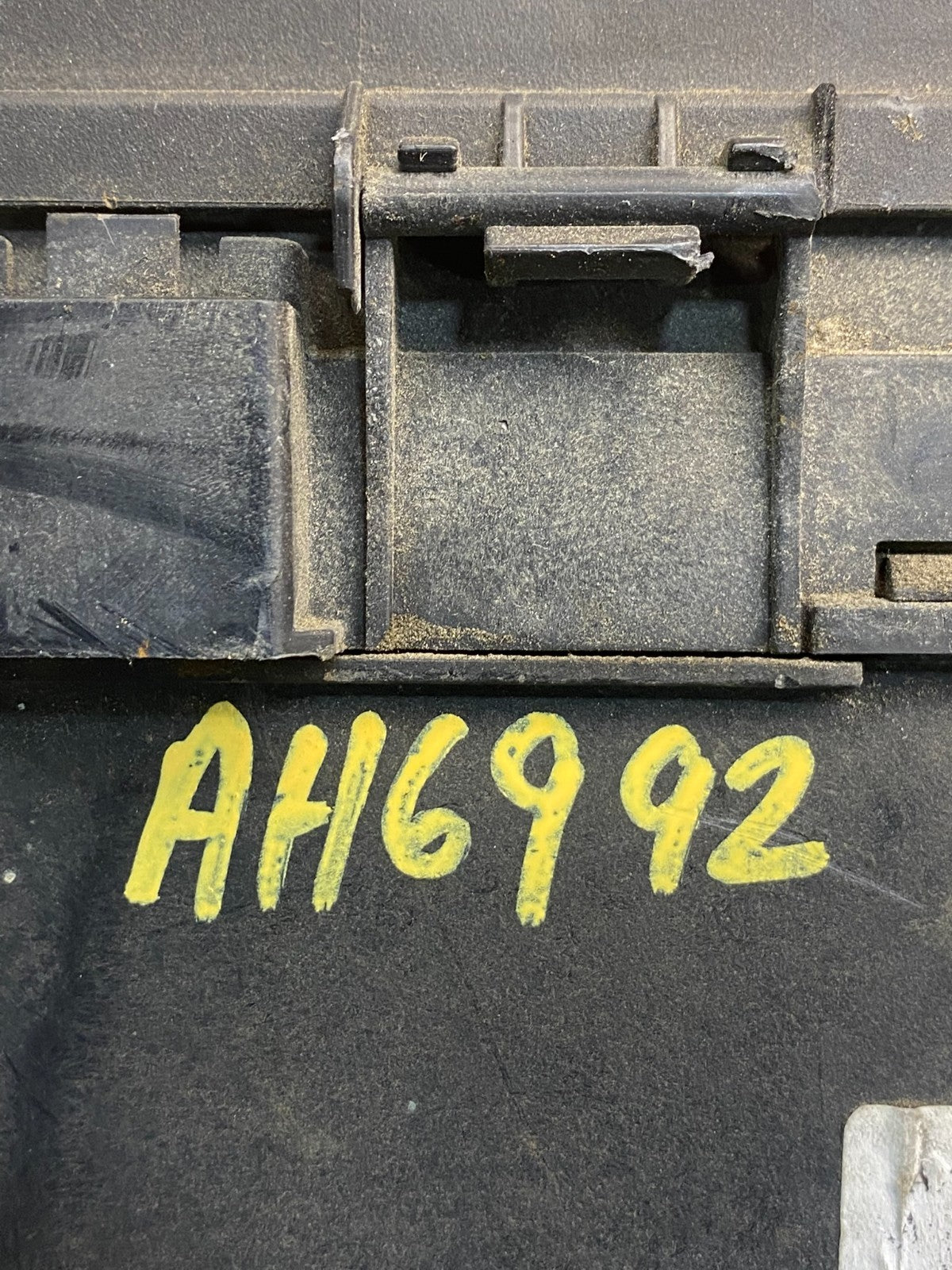 2009 2010 Liberty Nitro TIPM Power Integrated Fuse Box Module ah6992 DG7