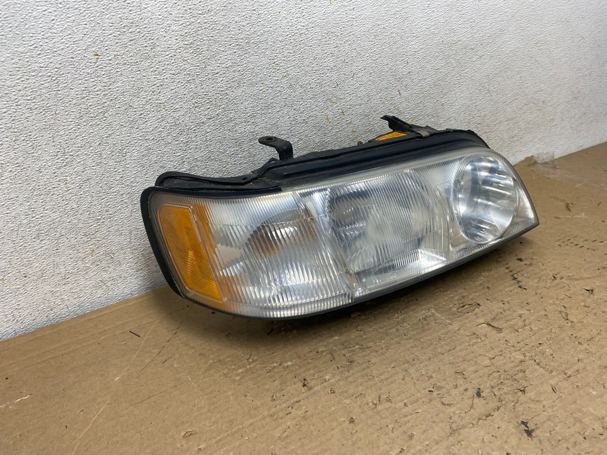 1999 to 2001 Infiniti Q45 Right Passenger Side Xenon HID Headlight ah9262 DG1