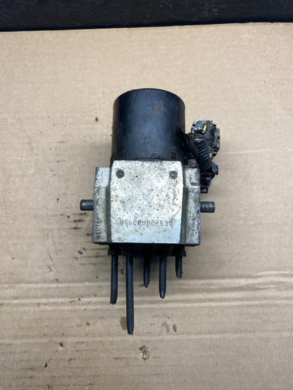 2005 - 2007 Chevrolet Silverado GMC Sierra ABS Anti-Lock Brake Module AE2229 DW0