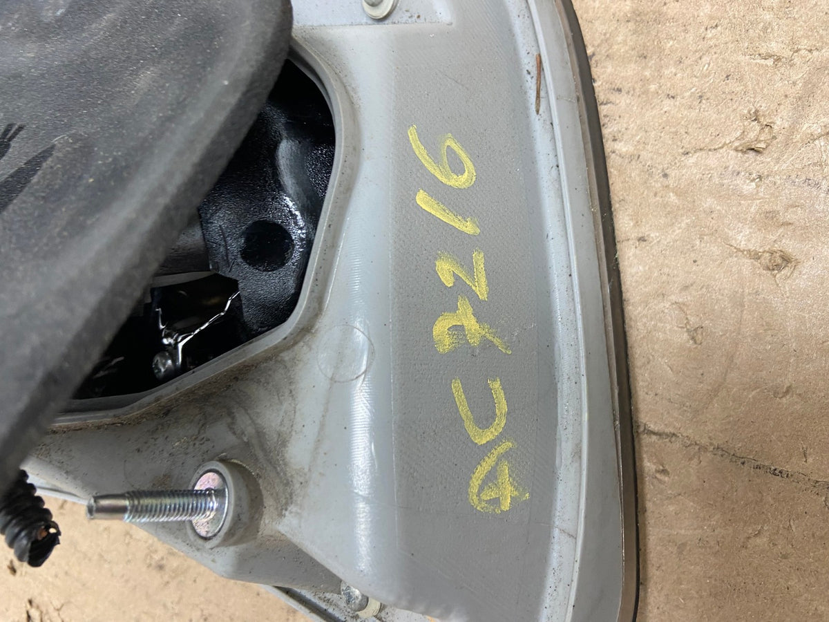 2006 to 2007 Lexus RX400H Left Driver LH Side Inner Tail Light AC7216 LK6
