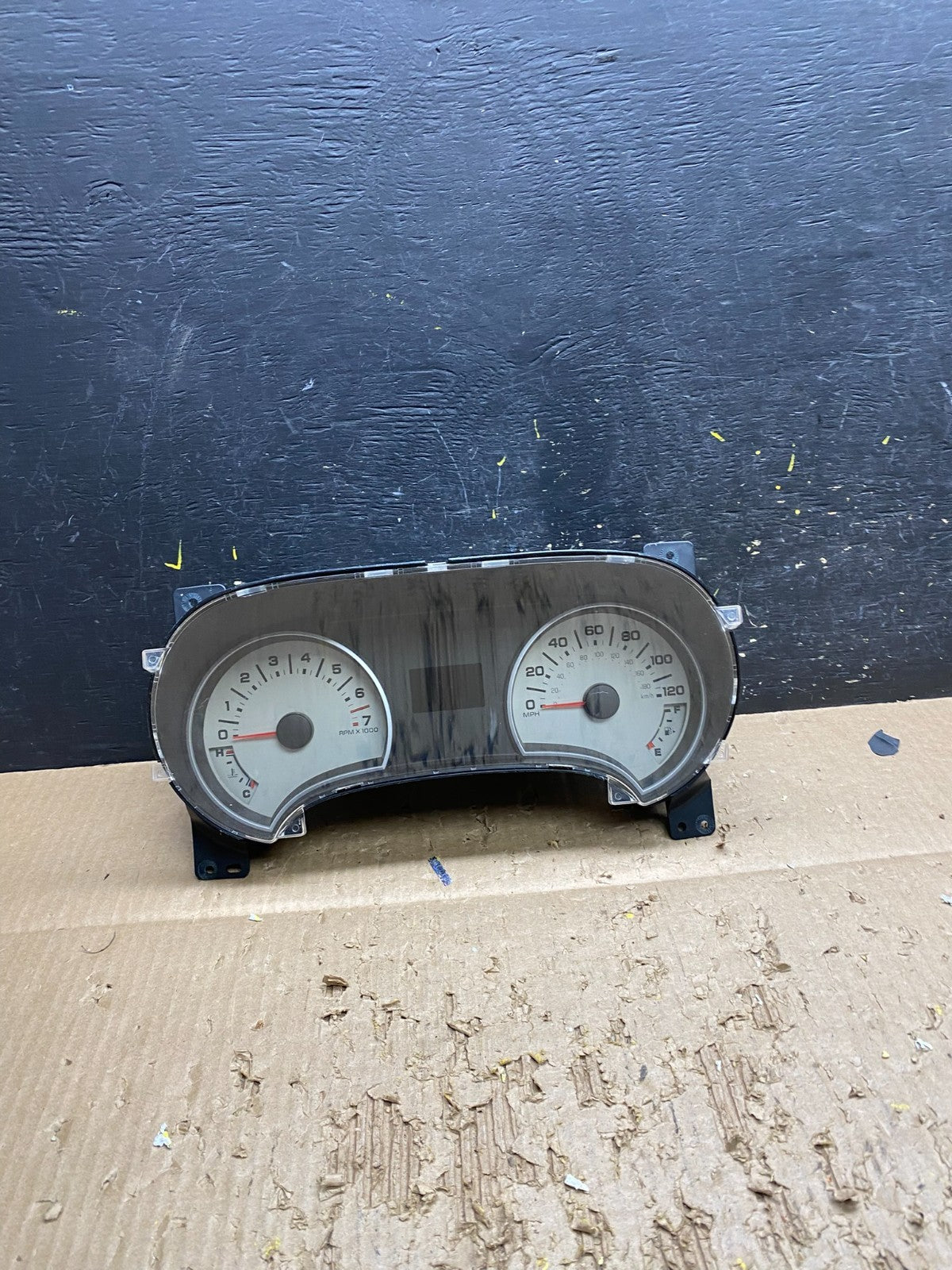 2008 Ford Explorer Speedometer Cluster Gauge Oem V7622 DG0