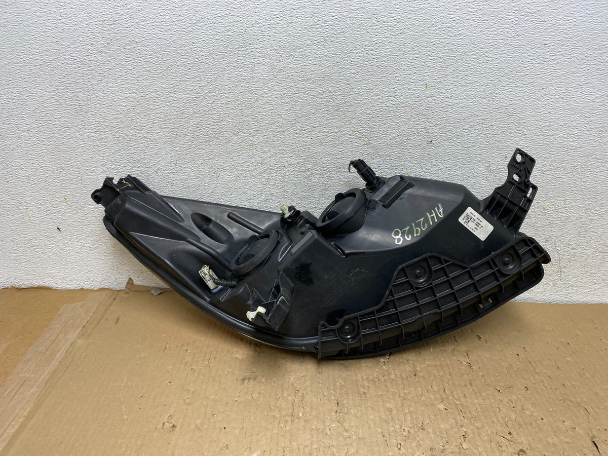 2013 - 2016 Ford Escape Headlight Left Driver Lh Side Halogen AH2928 DW5