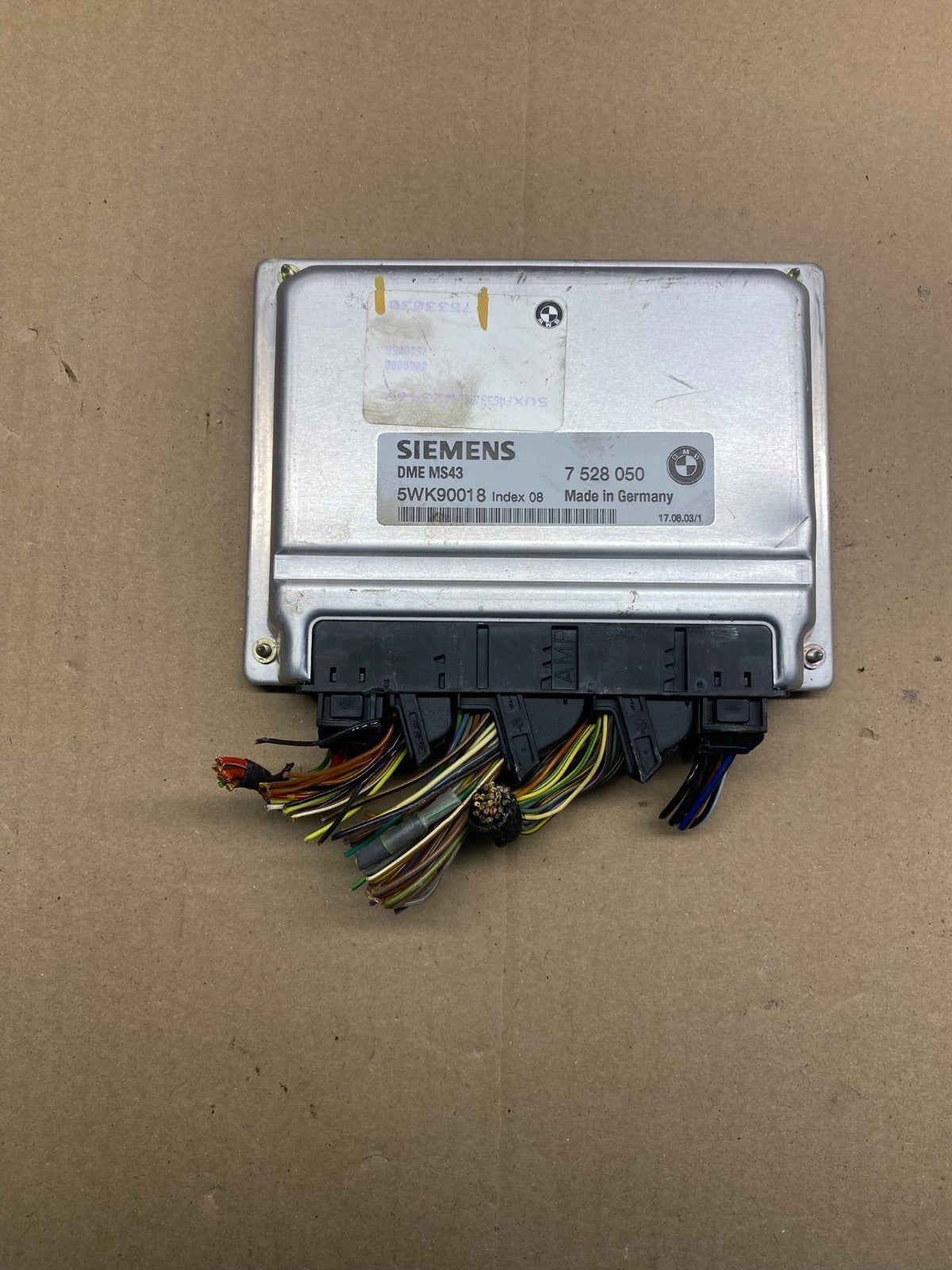 2001 - 2005 BMW 325i 525i ECU ECM Engine Control Module Computer aj0279 DG0