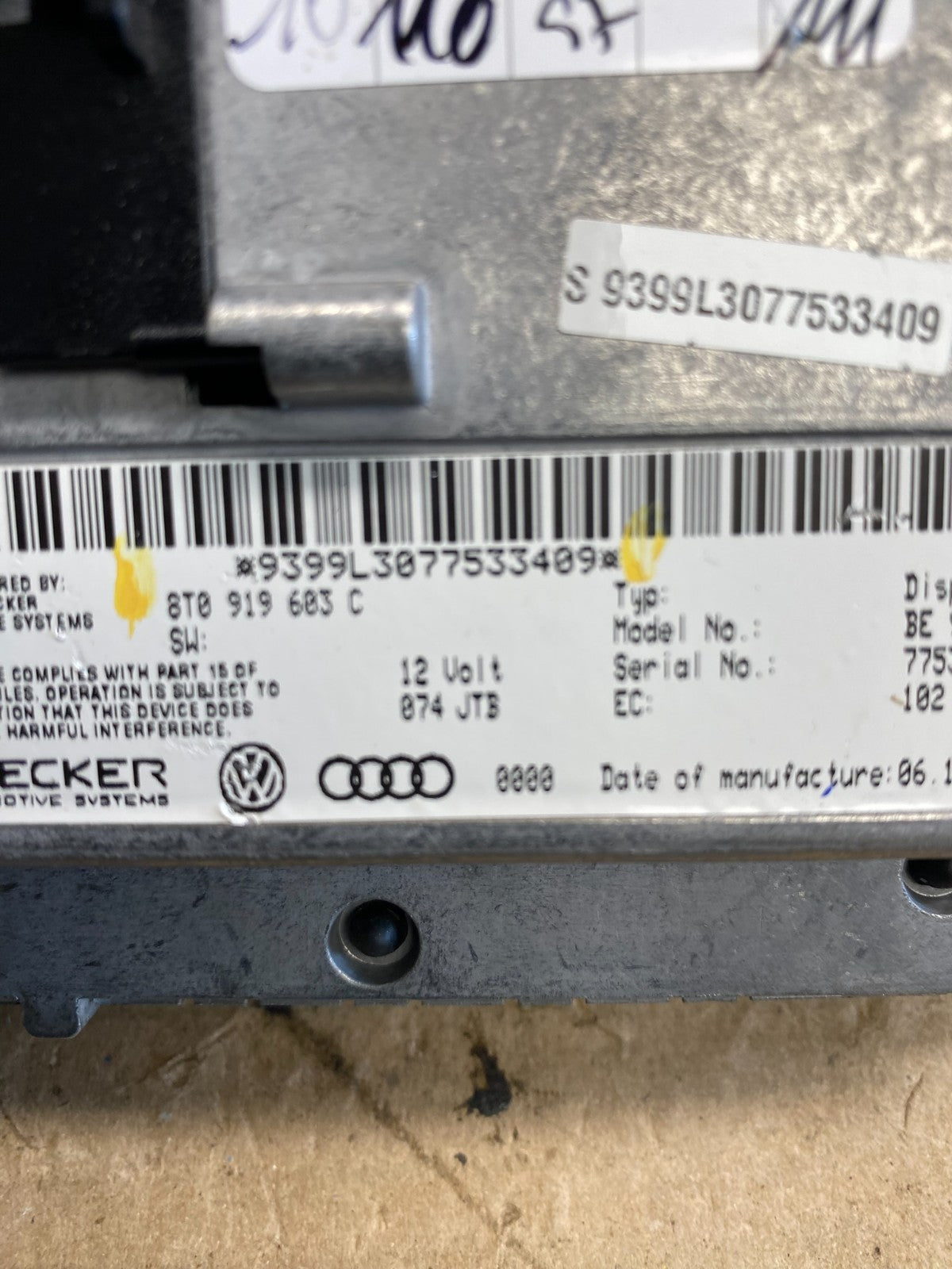 2010 - 2014 Audi Q5 A4 Radio Navigation Screen Display AH3882 DG4