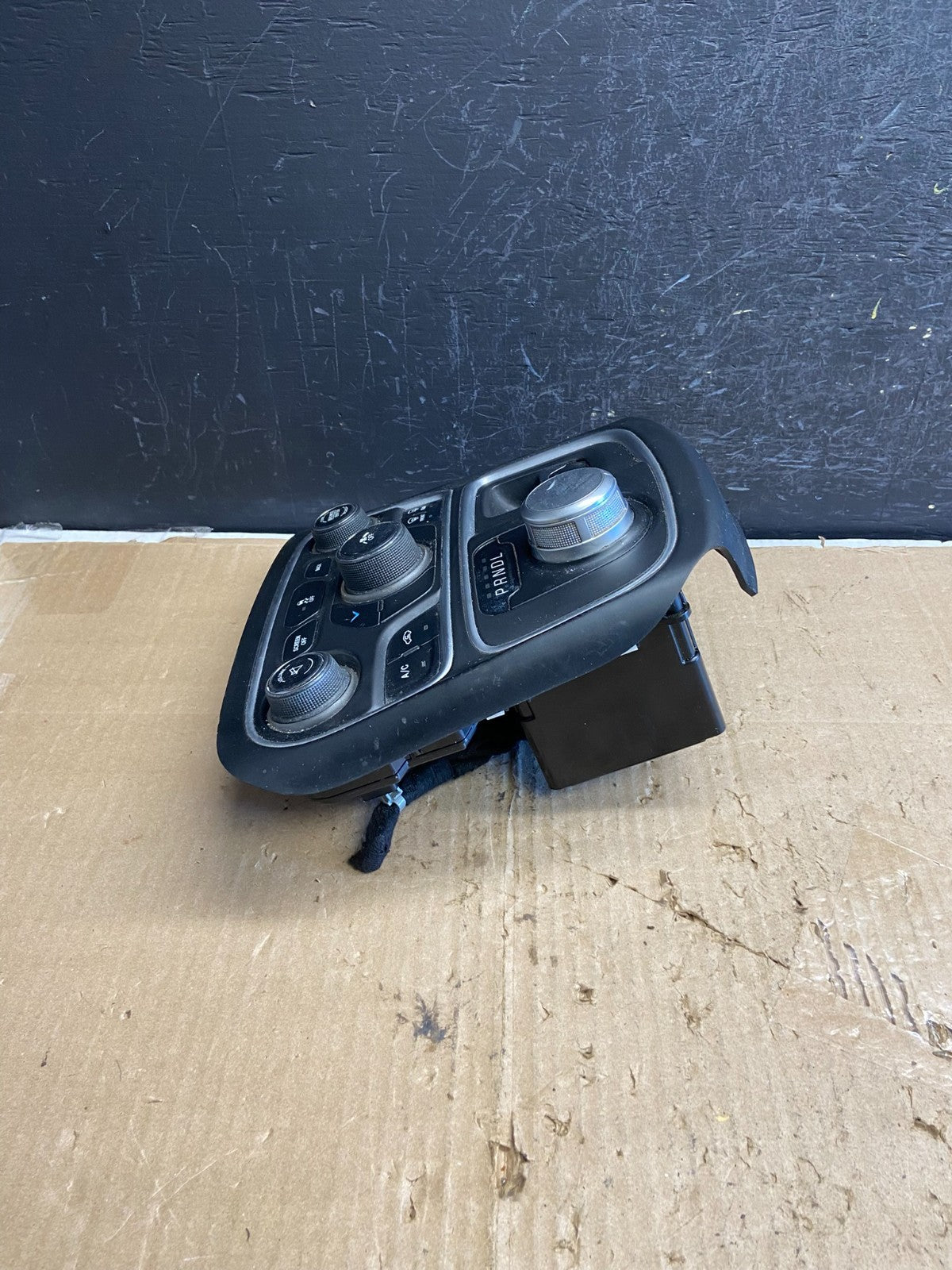 2015 - 2017 Chrysler 200 Heater AC Climate Switch Shifter Gear Control AE2051 DG1