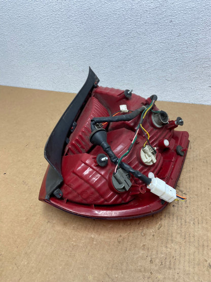 2006-2011 Hyundai Accent Sedan Right Passenger Side Rh Tail Light OEM AC2946 LK6
