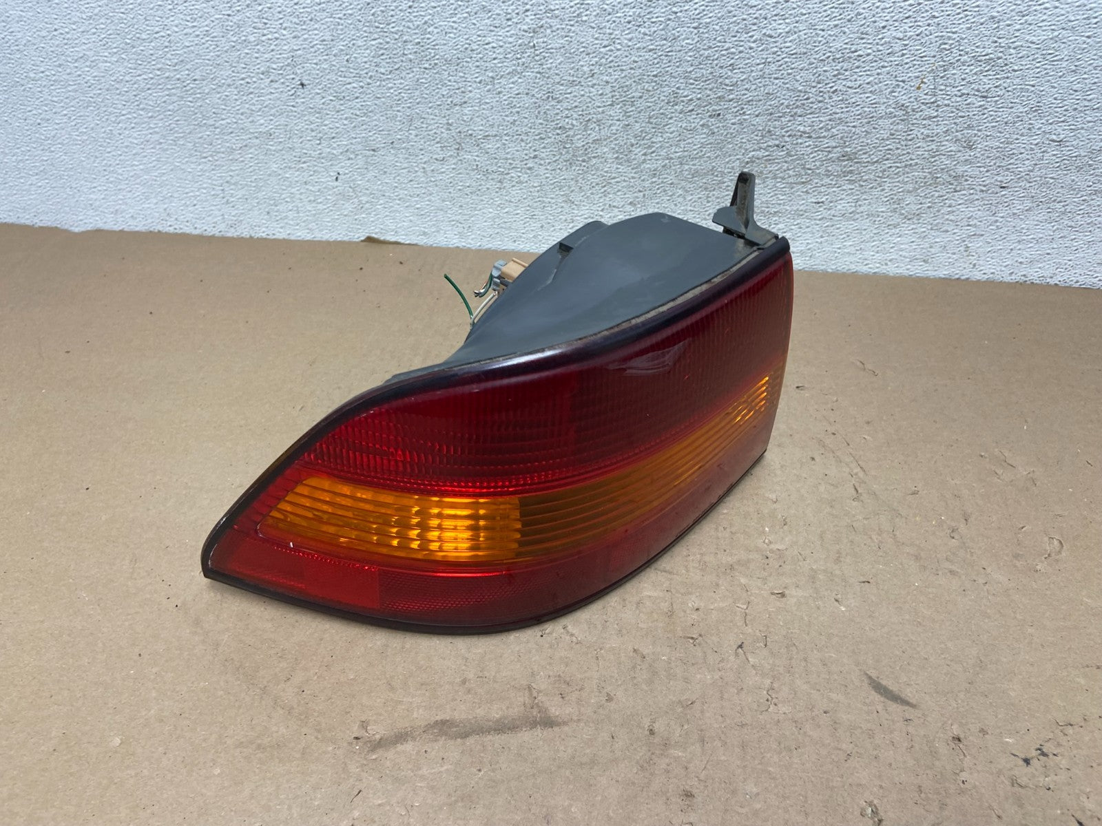 1997 1998 1999 Lexus ES300 Left Driver Side Tail Light AG4099 PS2