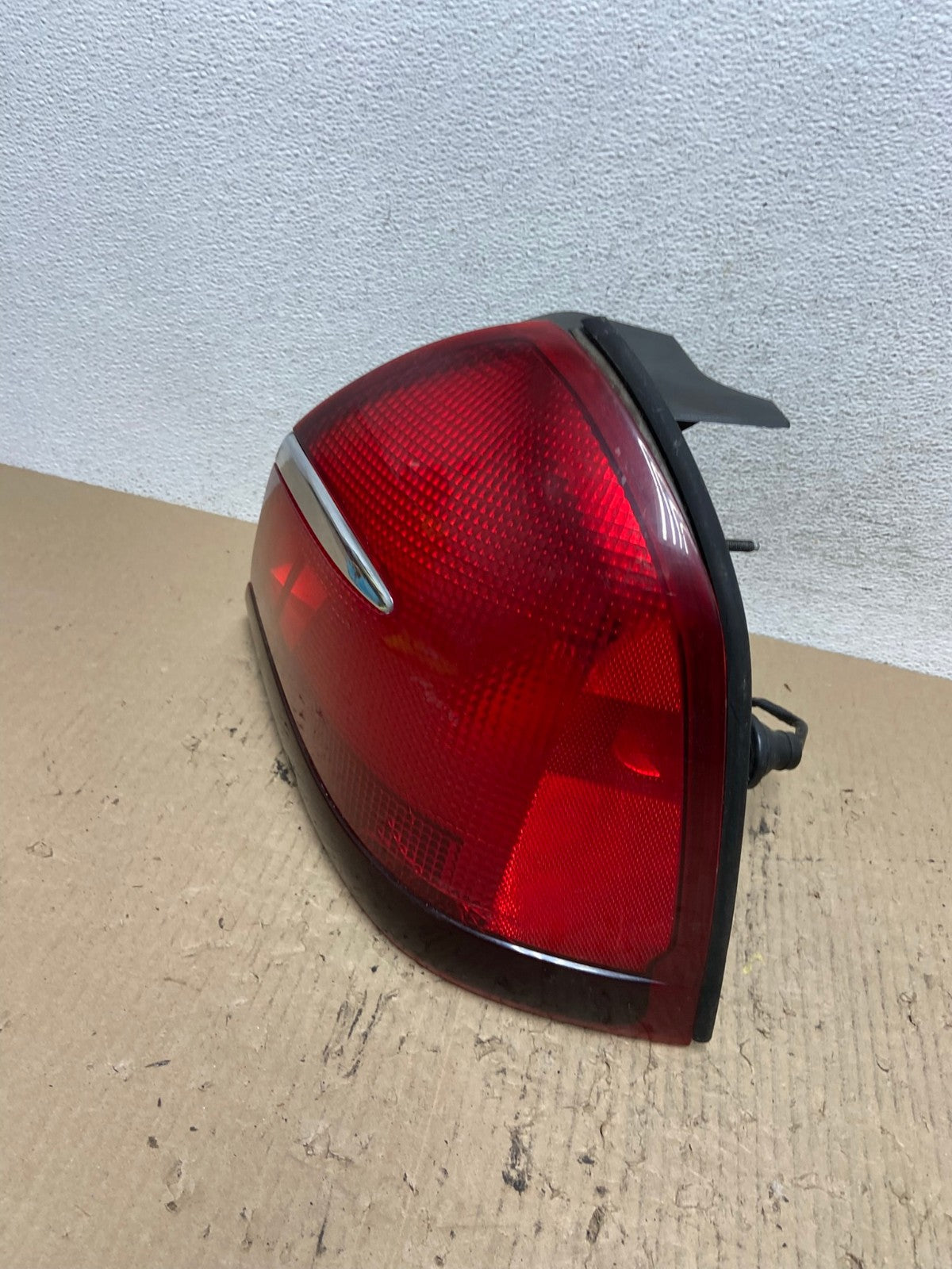 1998 to 2002 Mercury Grand Marquis Right Passenger Rh Side Tail Light AF6985 LK1