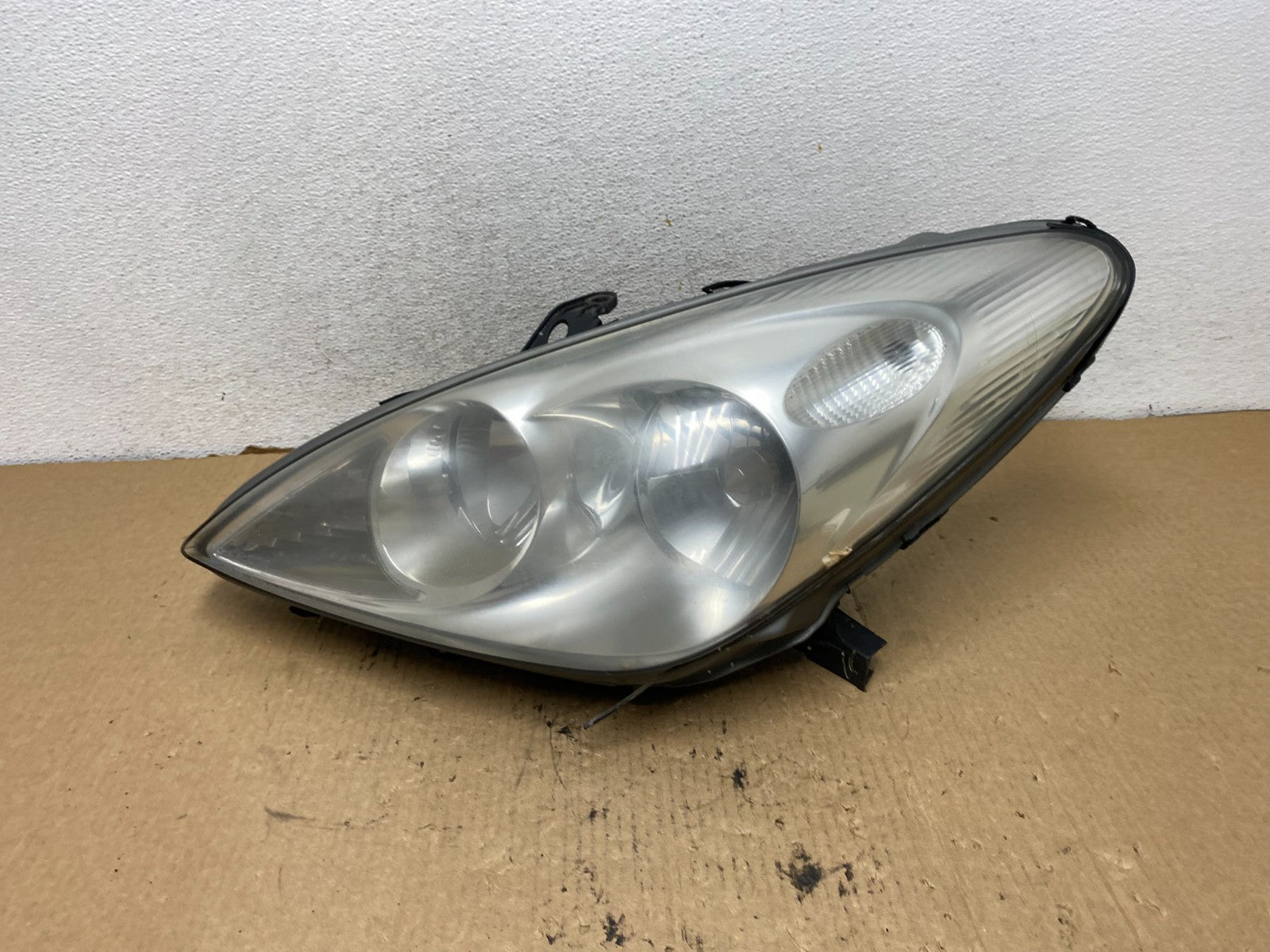 2002-2004 Lexus Es300 Es330 Left Driver Lh Headlight Xenon HID TYC AG2207 DW0