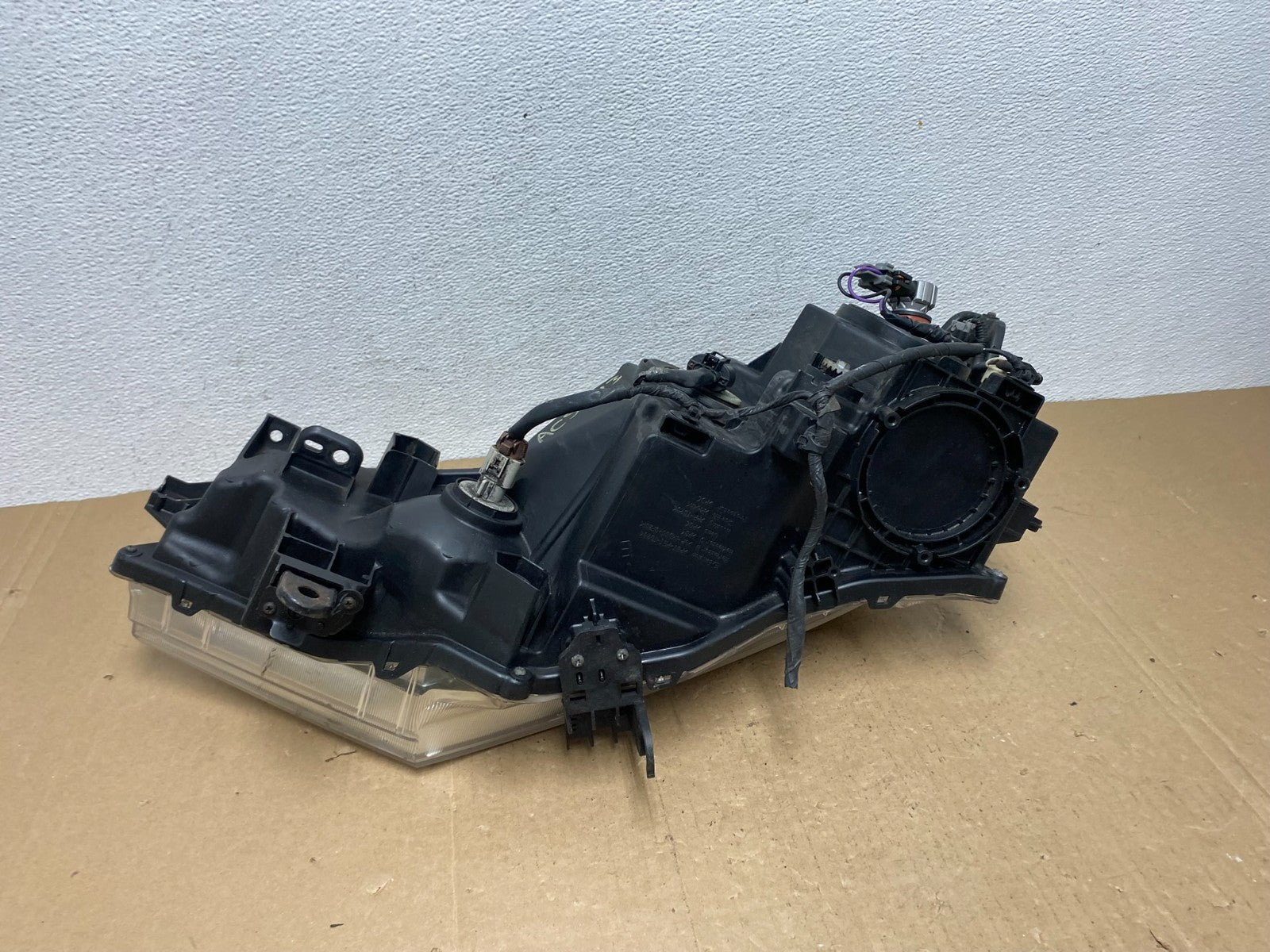 2012 to 2017 Nissan Quest Right Passenger RH Headlight Halogen AC5743 DW6