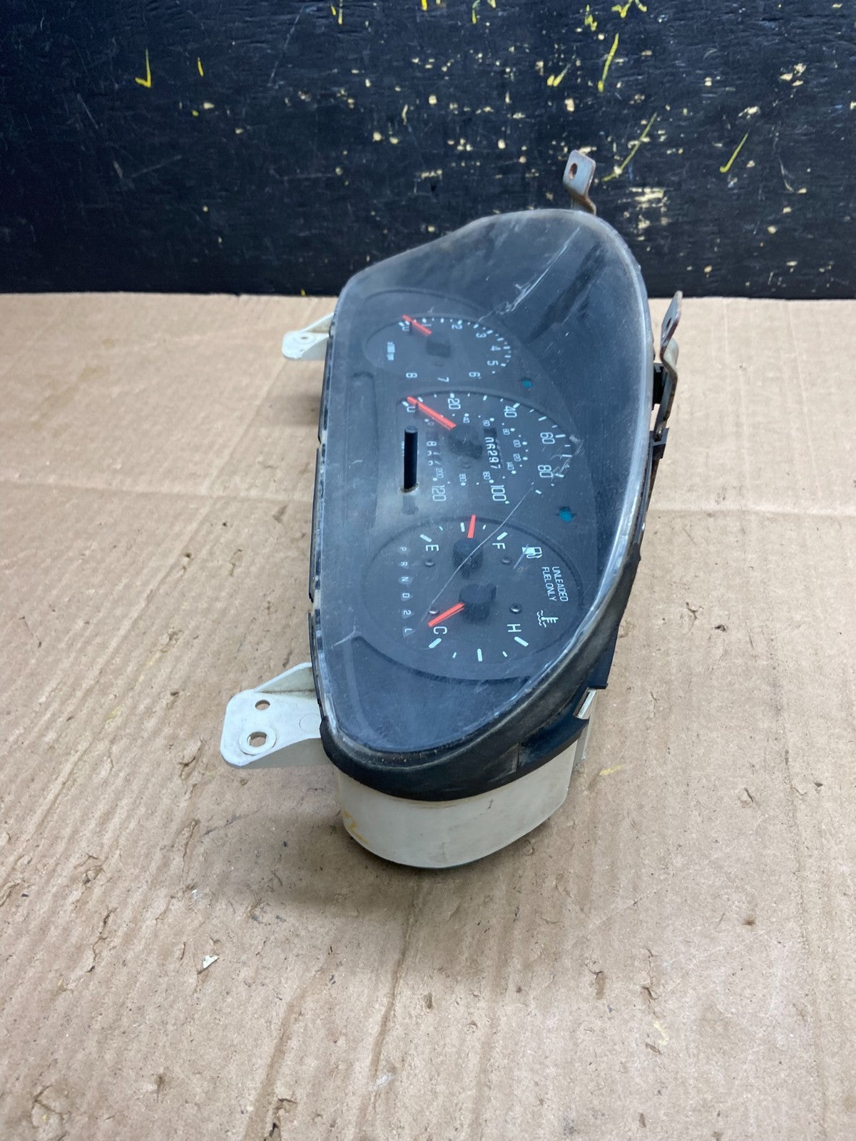 1999 to 2000 Kia Sportage Speedometer Cluster AA81023