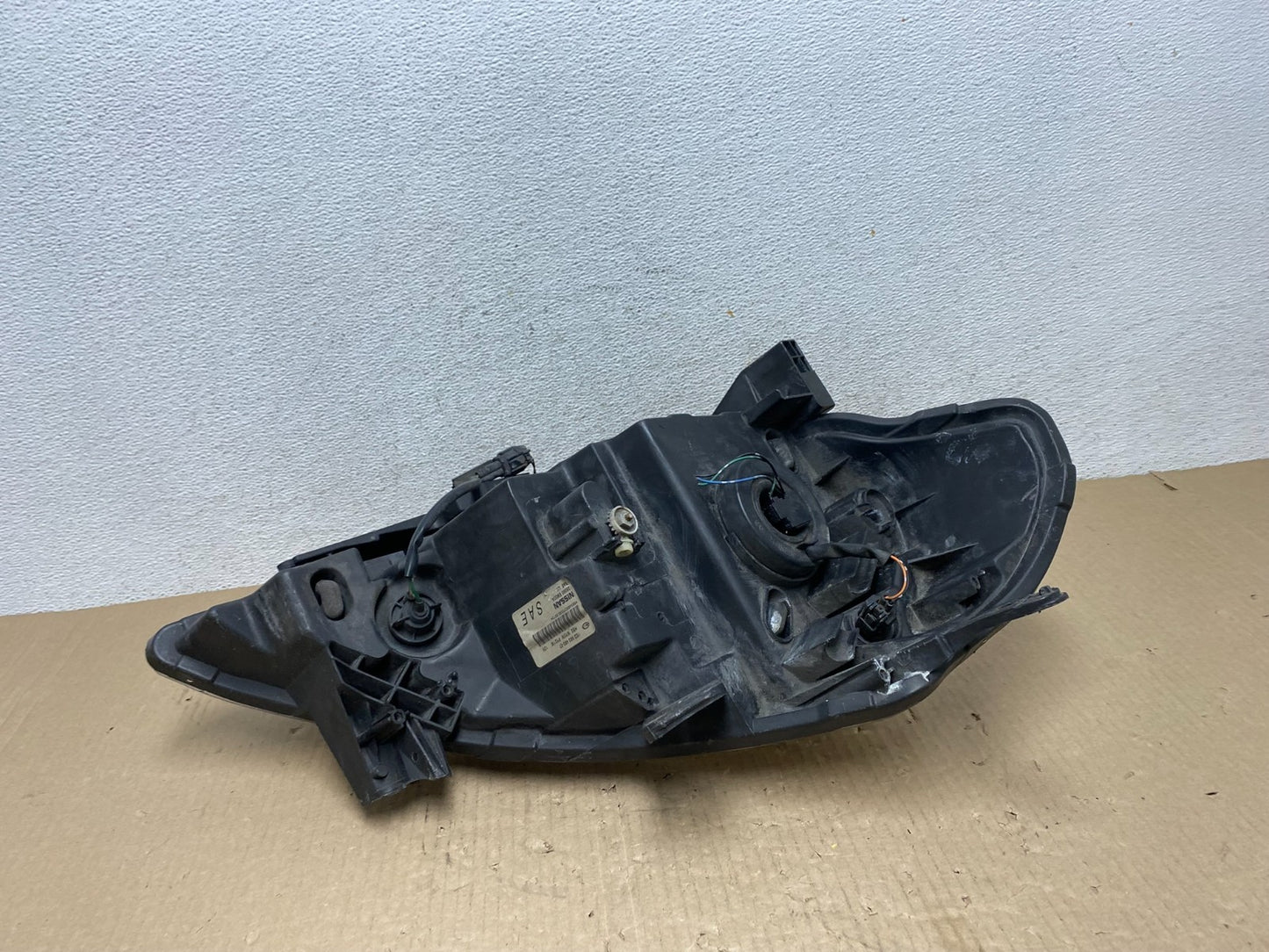 2008 to 2012 Nissan Versa Headlight Halogen Left Driver Lh Side AE9690 DW6