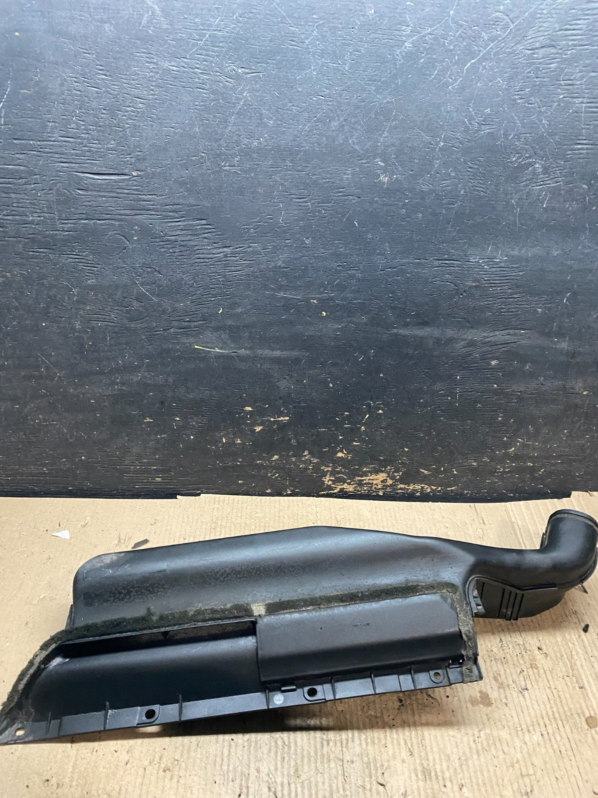 2004 to 2008 Nissan Maxima Upper Air Intake Duct V3992 DG0