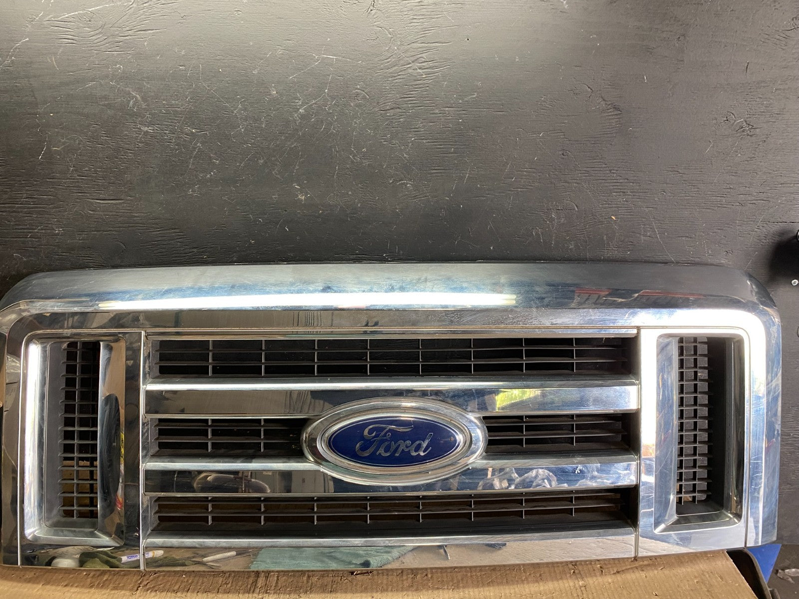 2008 to 2014 Ford Econoline E150 E250 Front Upper Chrome Grill Grille P3828 DG0