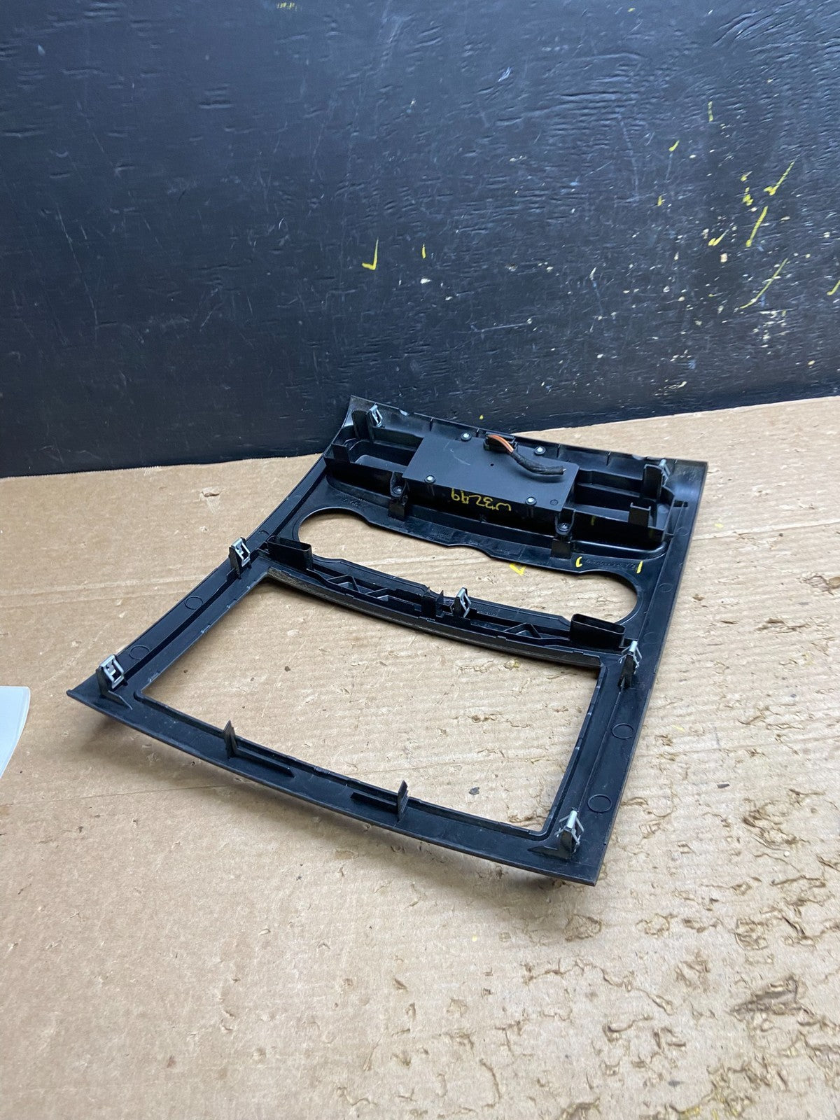 2007-2018 Mercedes Dodge Sprinter Center Console Radio Instrument Panel W3299 DG3
