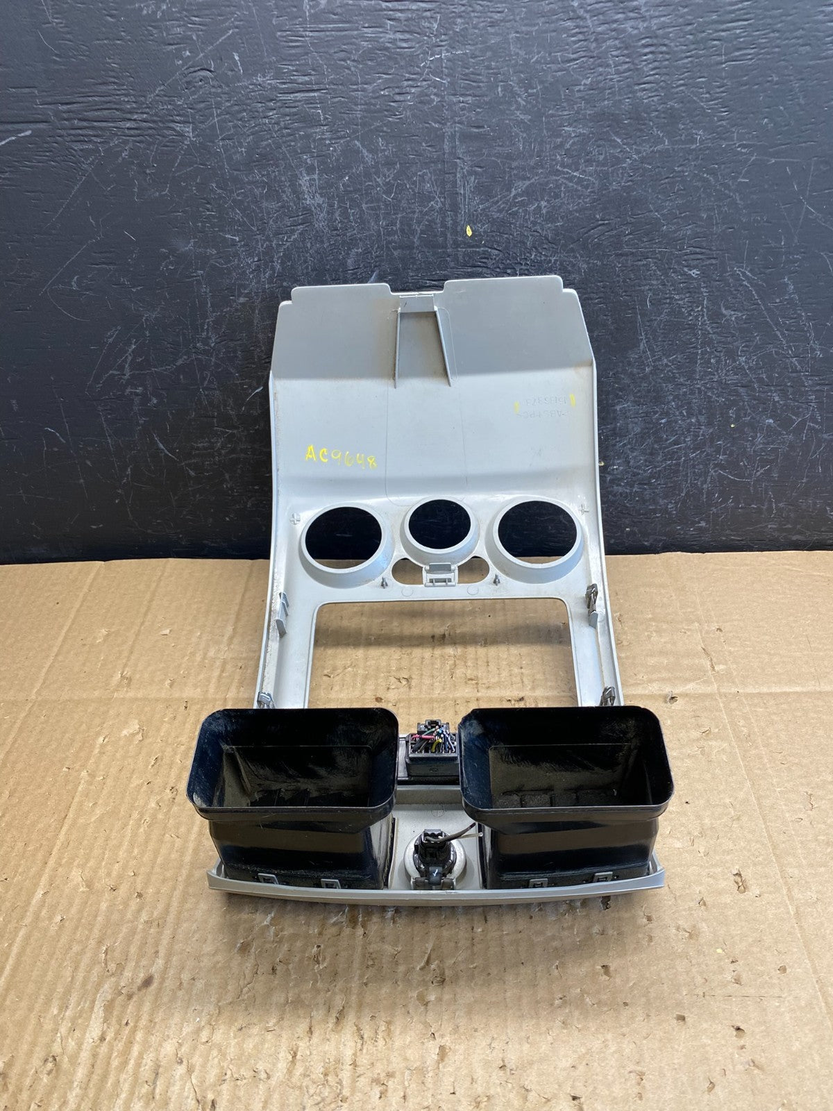 2004 to 2008 Chevrolet Colorado Radio Climate Dash Bezel Trim Panel AC9648 DG5