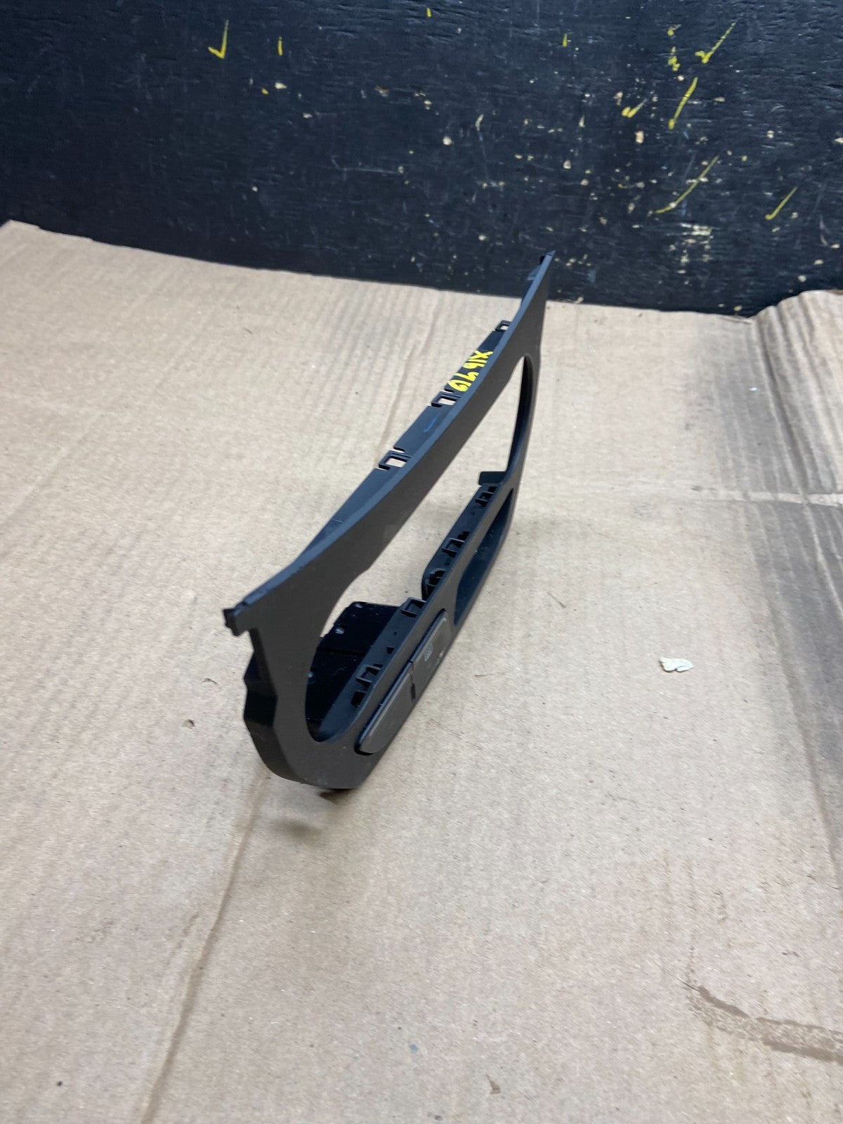 2013 to 2016 Ford Escape Climate Control Trim Panel W/ Switches Oem X1690 DG1