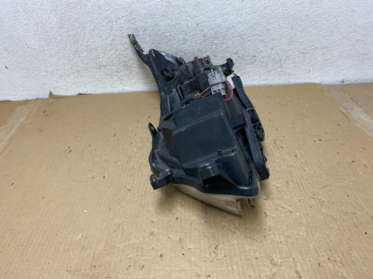 2009 - 2013 Subaru Forester Right Passenger Side Halogen Headlight AH2854 DW9