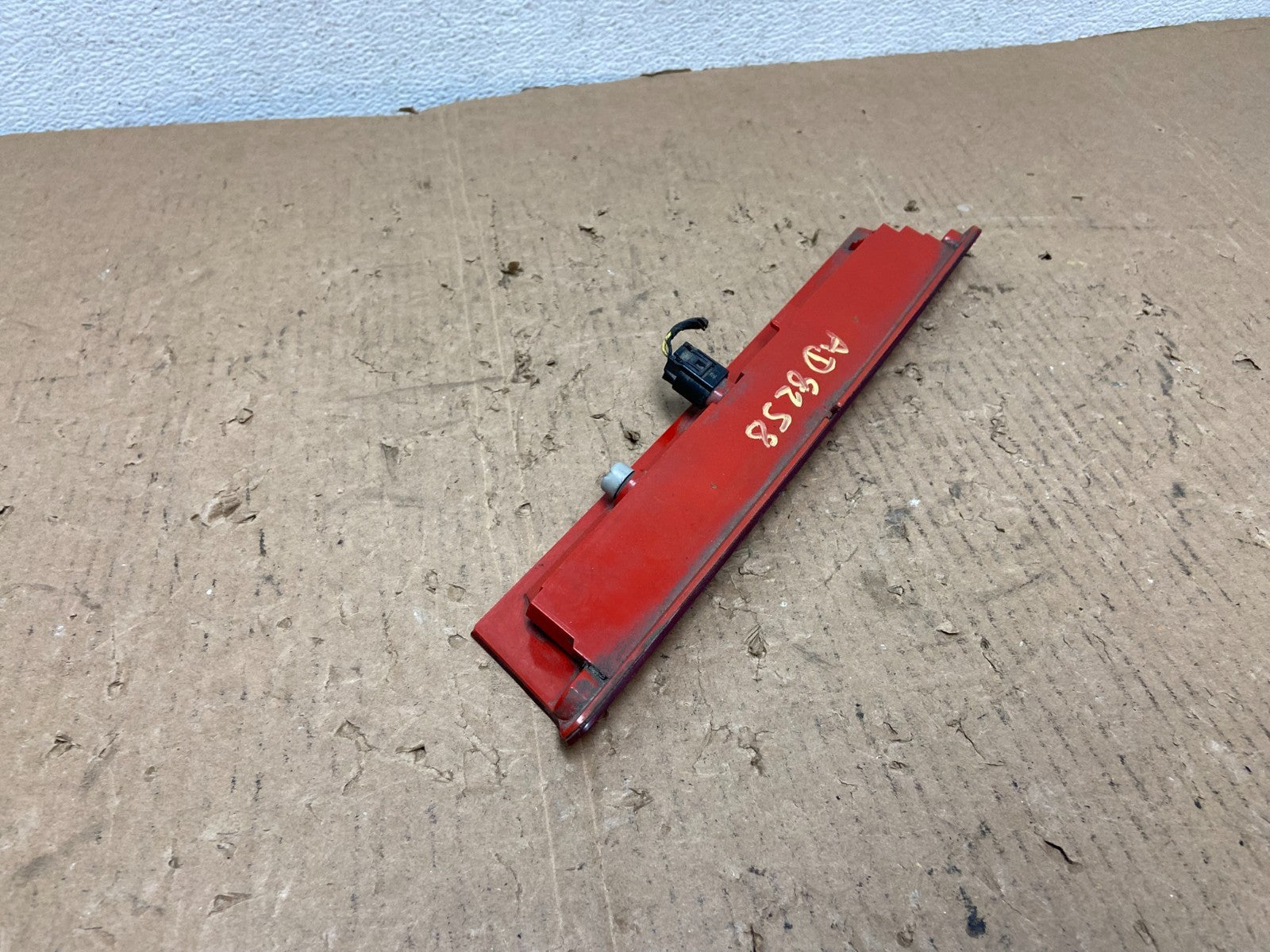 2012 to 2017 Ford Focus SE Trunk Lid Hatch 3rd Brake Light AD8258 DG5