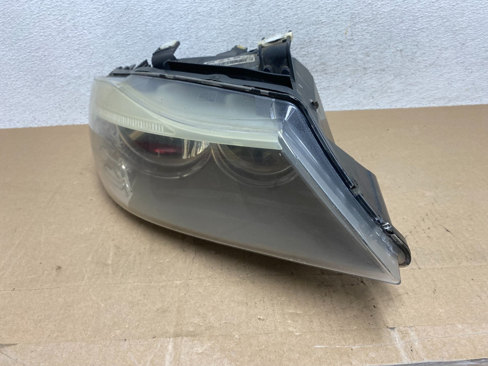 2009-2011 BMW 3 Series 328i 4/D Sedan Headlight Halogen Right Passenger AE67351