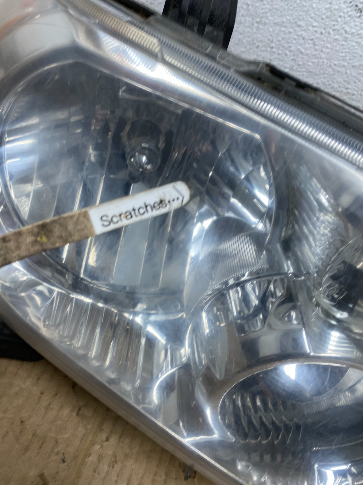 2007 - 2014 Toyota Sequoia Tundra Right Passenger RH Headlight Halogen AD1097 DW3