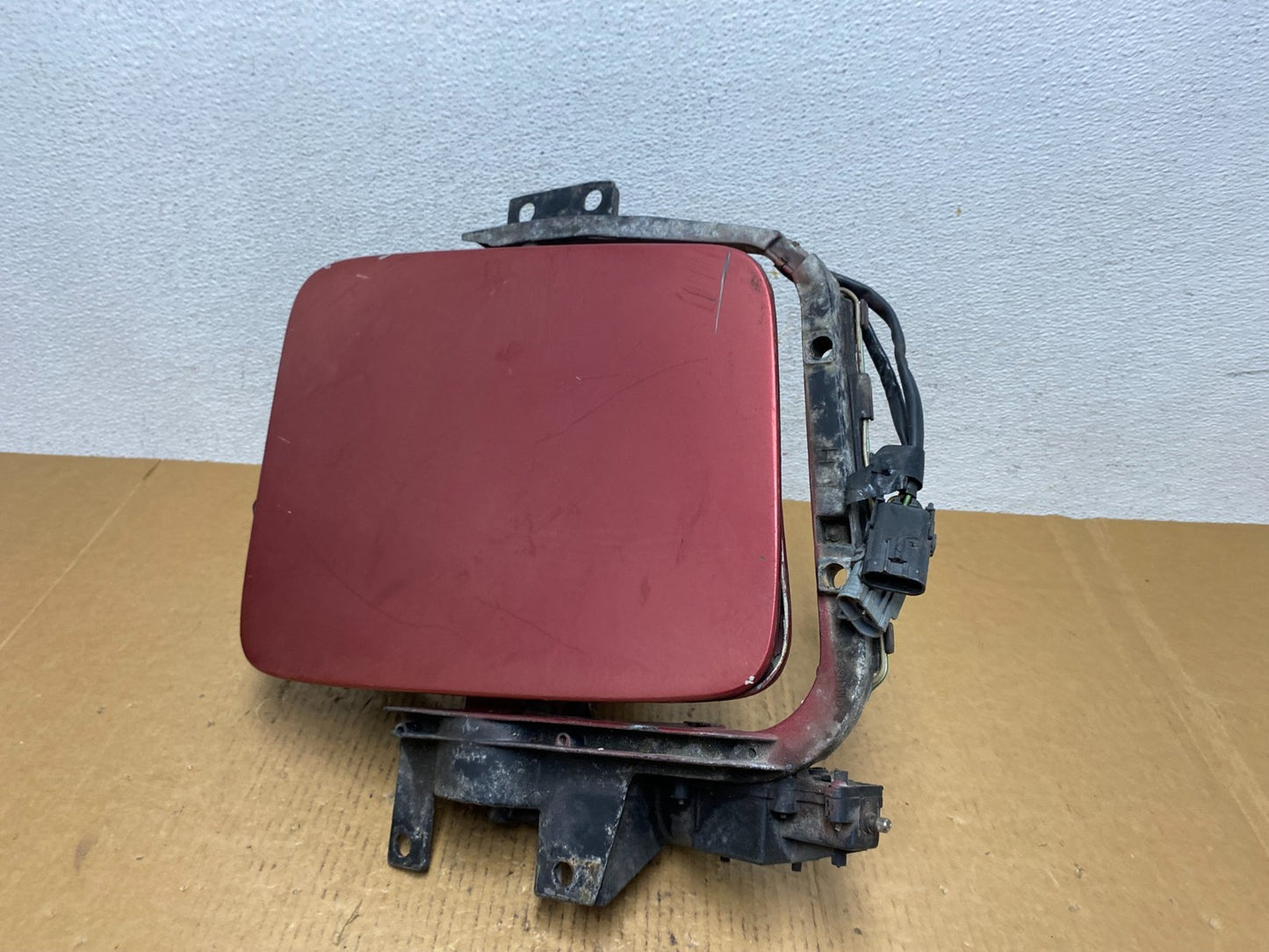 1984 to 1989 Chevrolet Corvette Left Driver LH Side Headlight AE0561 DW12