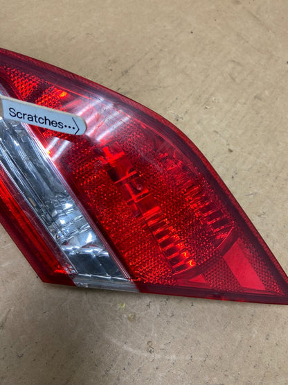 2008-2010 Toyota Avalon Right Passenger Side Tail Light Inner Oem Z6738 DW3