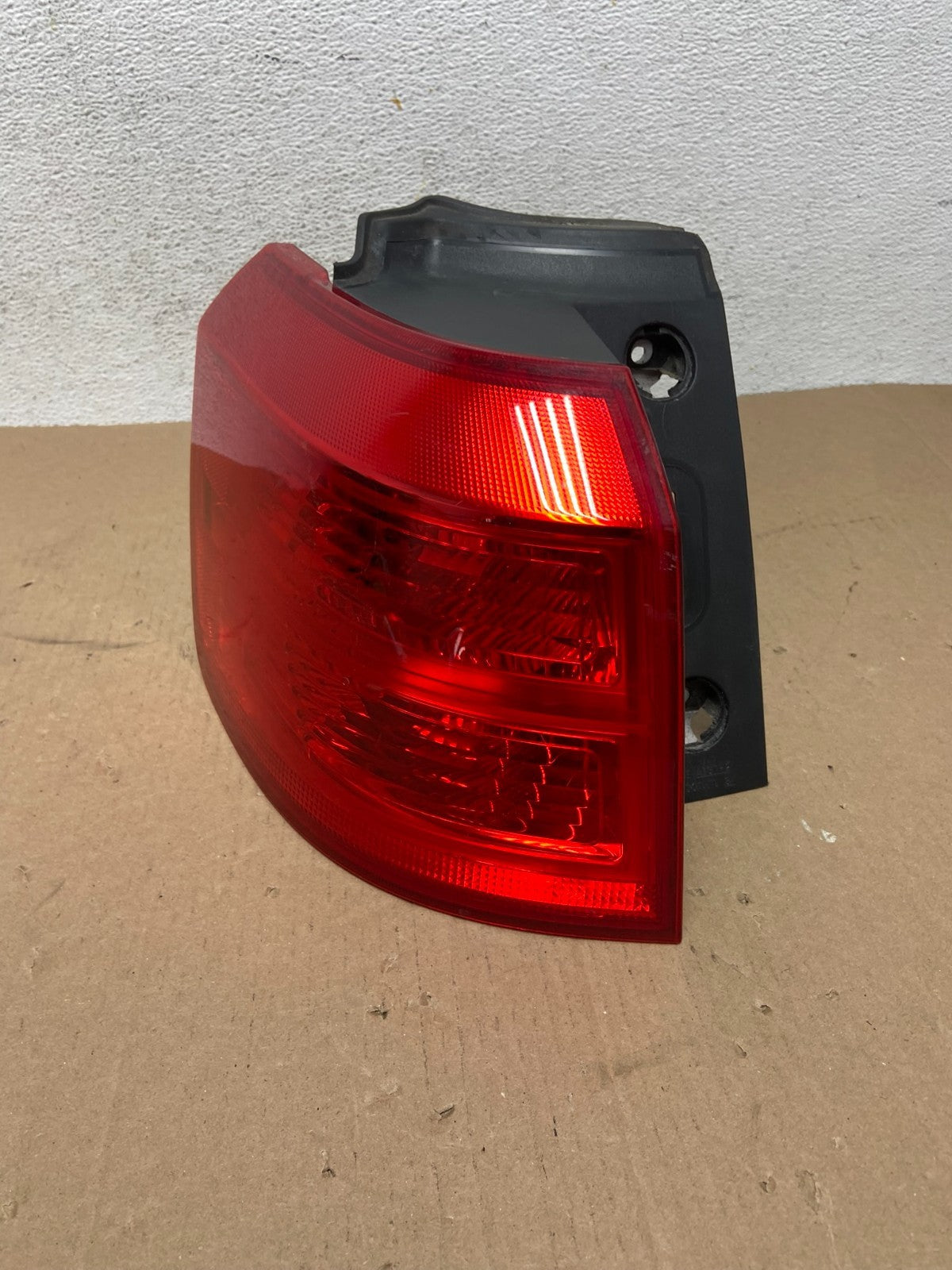 2010 to 2017 GMC Terrain Halogen Tail Light Left Driver Lh Side AD6465 DW0