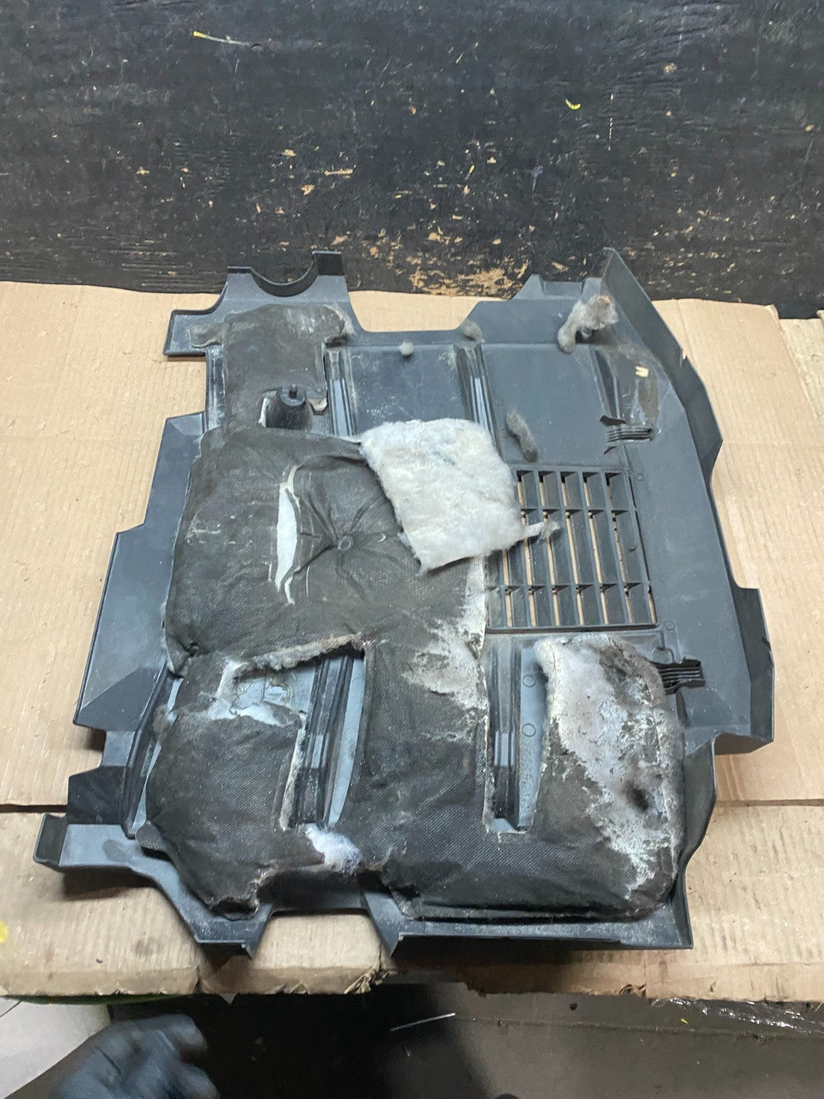 2011 to 2013 Subaru Legacy Outback Engine Motor Cover W4853 DG6