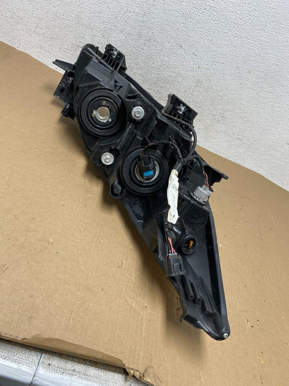 2010 - 2013 Mazda 3 Left Driver LH Halogen Headlight AD6474 DW7
