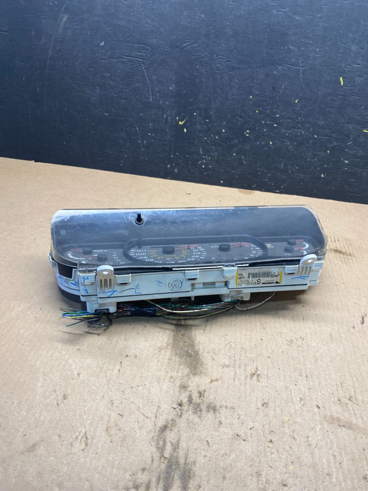 2001 to 2004 Toyota Sequoia Speedometer Insrument Gauge Cluster Q7336 DG4