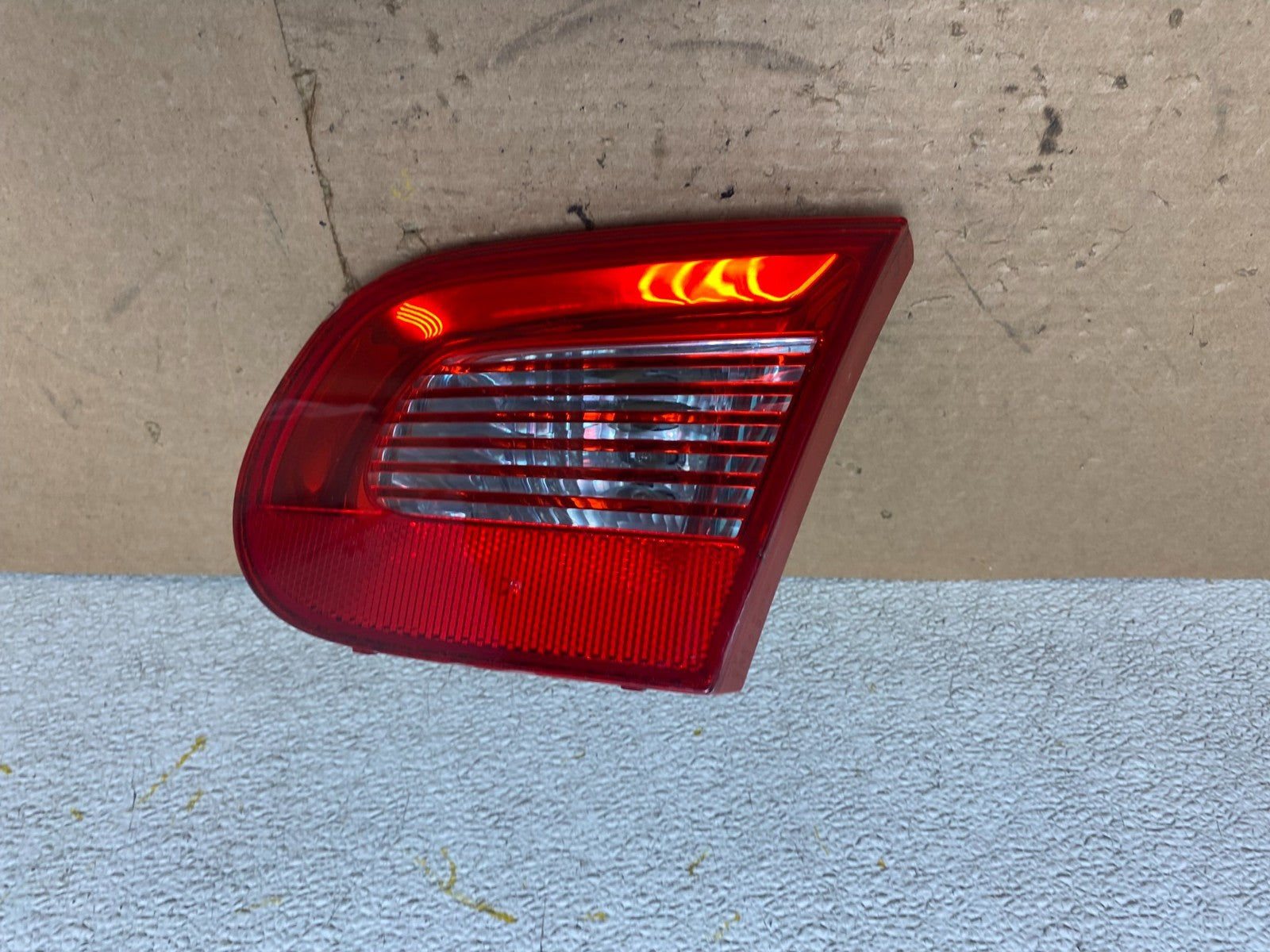 2007 2008 2009 2011 Volkswagen Eos Right Passenger Rh Tail Light inner OEM P52560