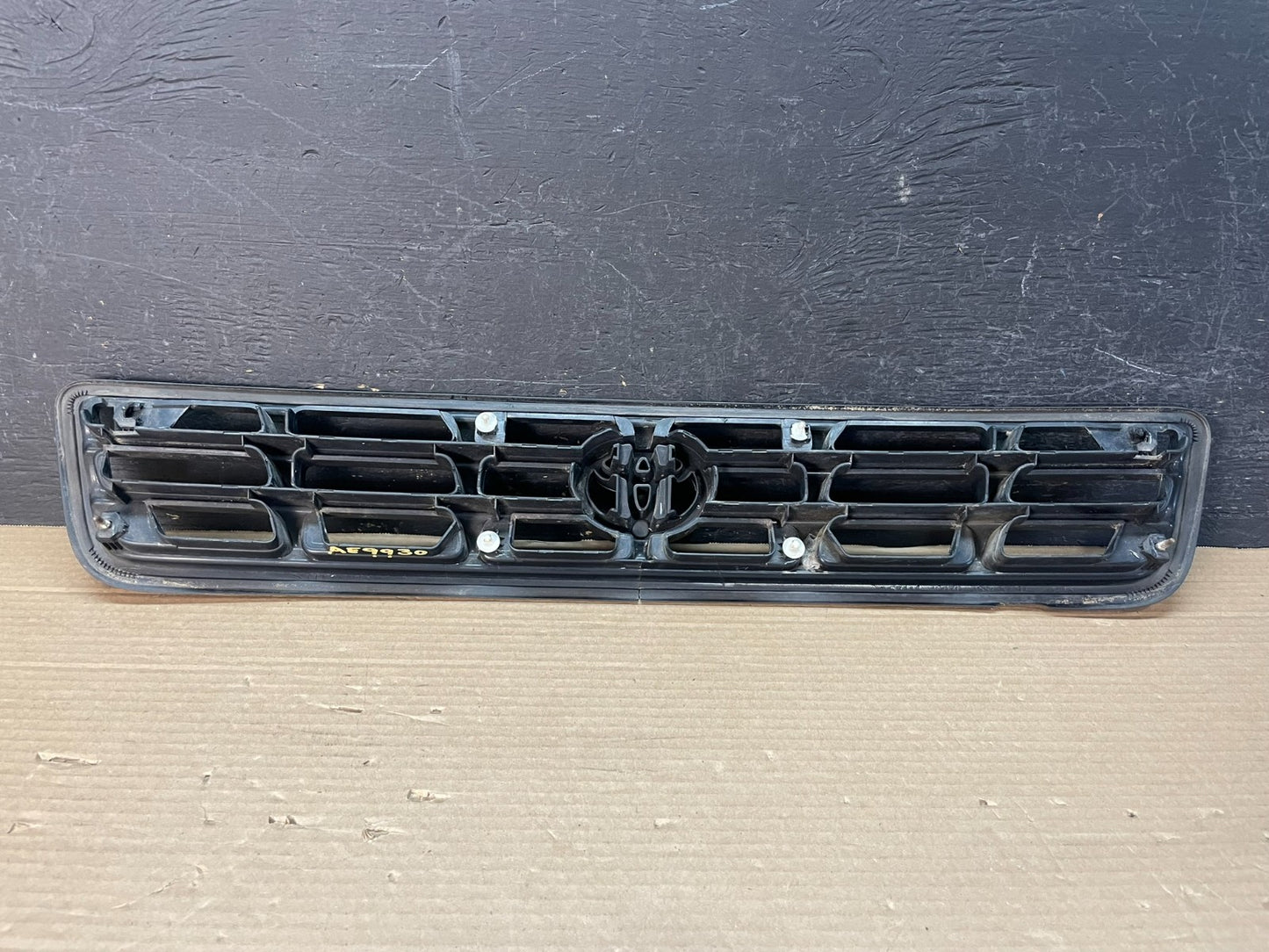 1998 1999 2000 Toyota RAV4 Front Upper Grill Grille ae9930 DG3