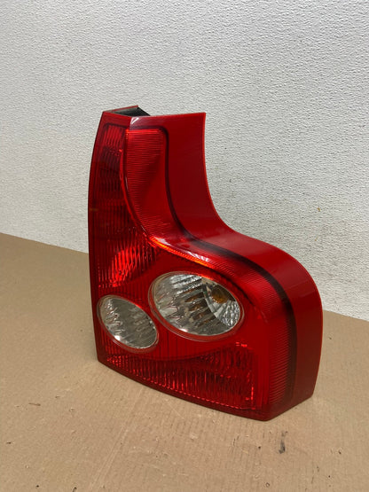 2003 2004 2005 2006 Volvo XC90 Right Passenger RH Lower Tail Light AE6971 LK0
