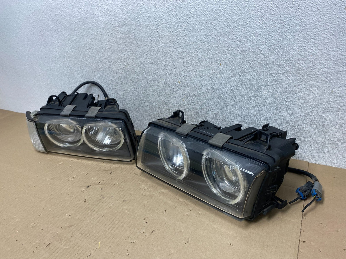 1992 to 1999 BMW E36 Left+Right Side Headlights AG58861