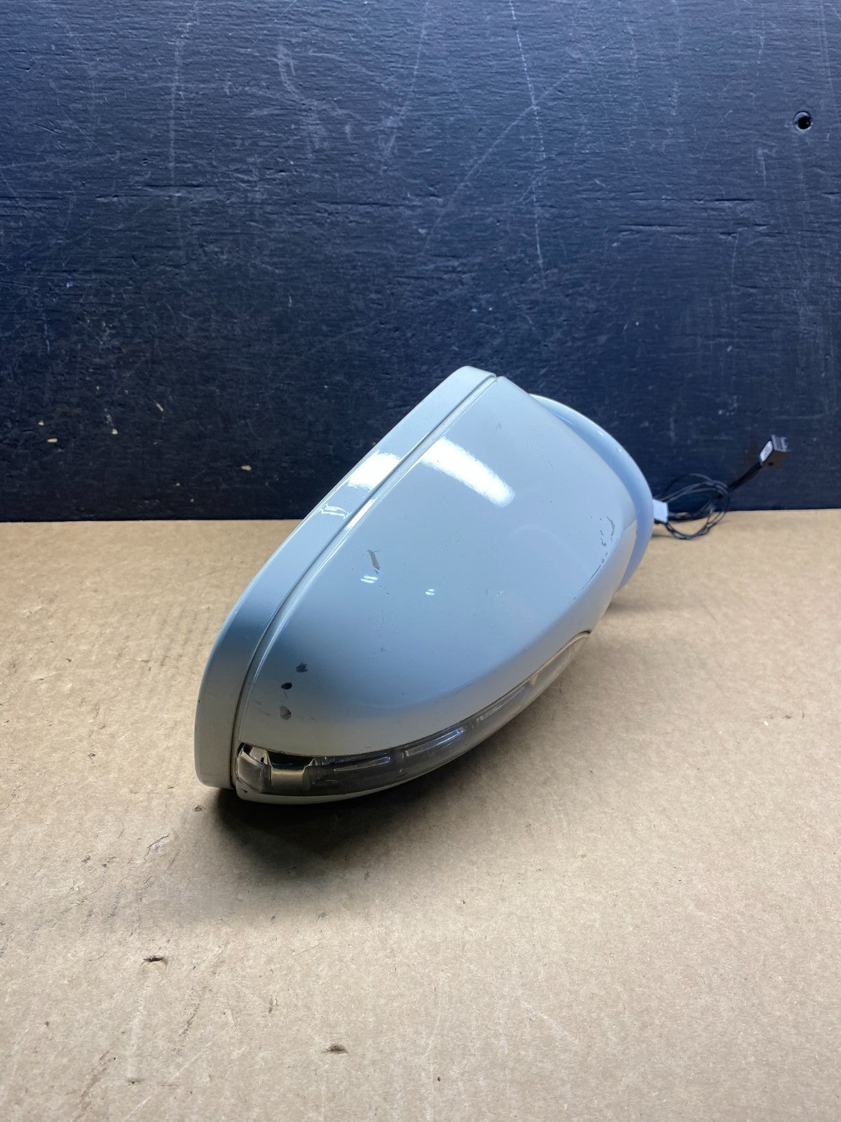 2007-2009 Mercedes E-Class Right Passenger Door Mirror Turn Signal AG6062 DG1