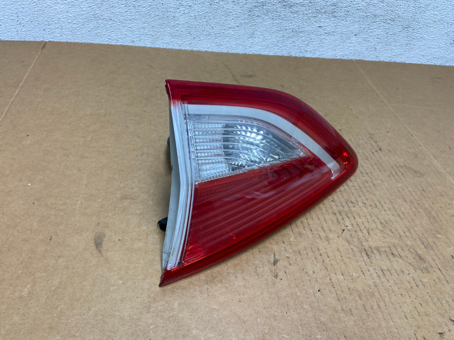 2013 to 2016 Ford Escape Right Passenger RH Side Inner Tail Light AD9139 LK2