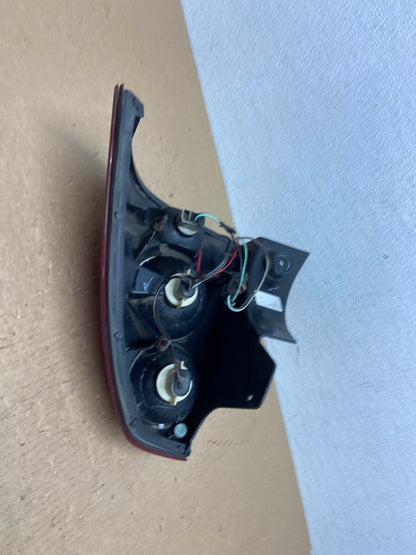 2004 2007 Chevrolet Malibu Hatchback Left Driver LH Side Tail Light AC1315 LK5