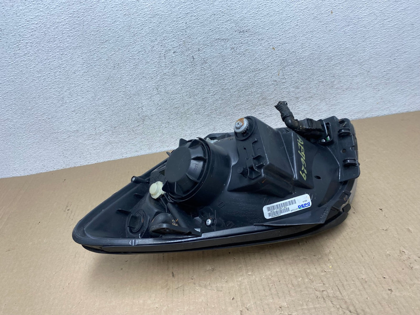 2005 to 2006 Kia Sportage Right Passenger RH Halogen Headlight DEPO AE9629 LK4