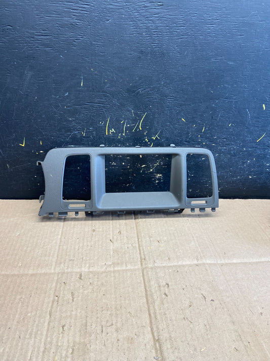 2009-2010 Nissan Murano Radio Center Console Display Bezel Air Vent OE AA8004 DG0