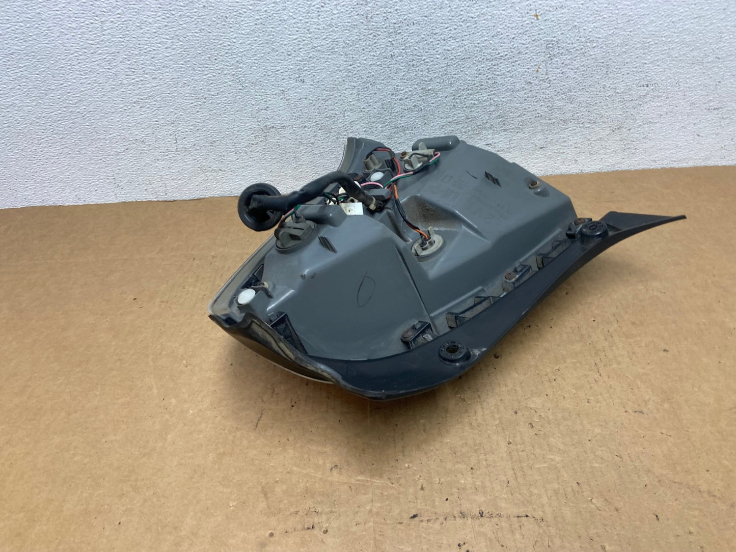 2007-2011 Hyundai Accent Hatchback Left Driver LH Side Tail Light AD4645 LK5
