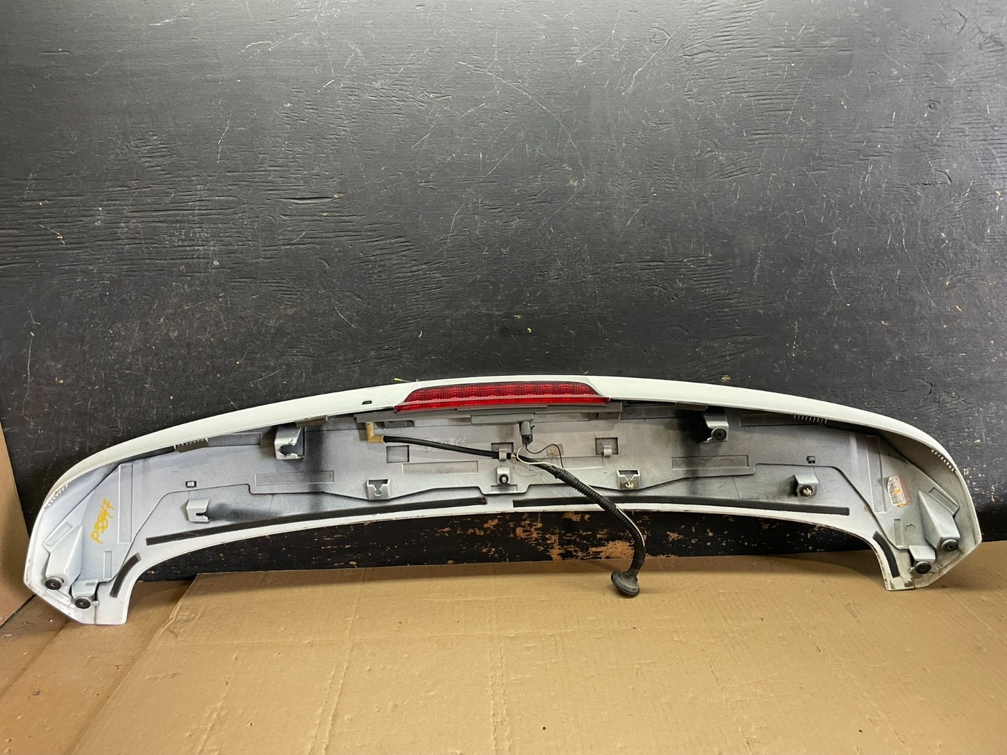 2010 to 2017 GMC Terrain Equinox 3RD Brake Rear Spoiler OEM AA8868 DG6