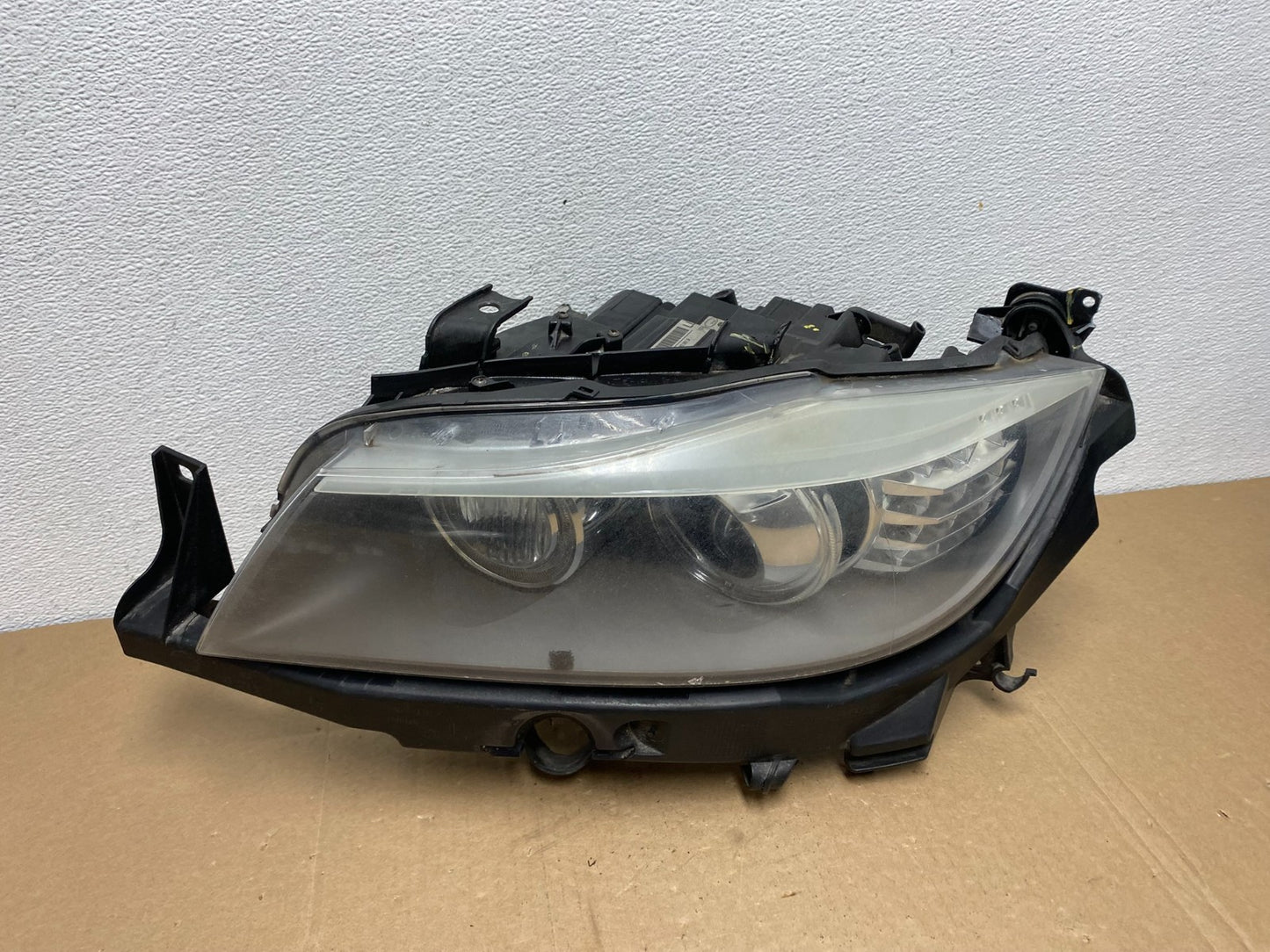 2009-2011 Bmw 3 Series 328i 4/D Sedan Left Driver LH Headlight Xenon AC56230