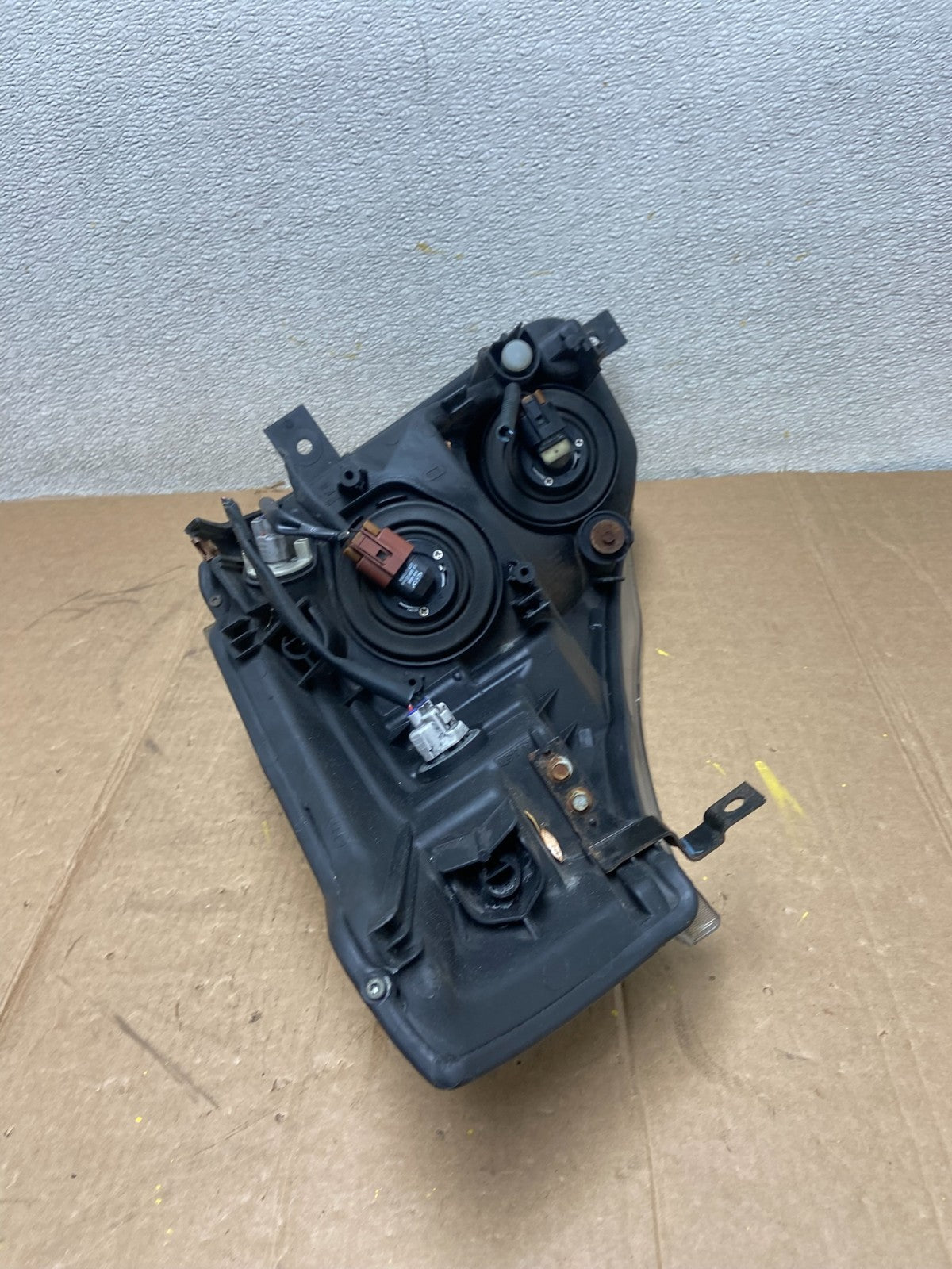 2004 to 2009 Nissan Quest Right Passenger RH Black Headlight AA1319 DW6