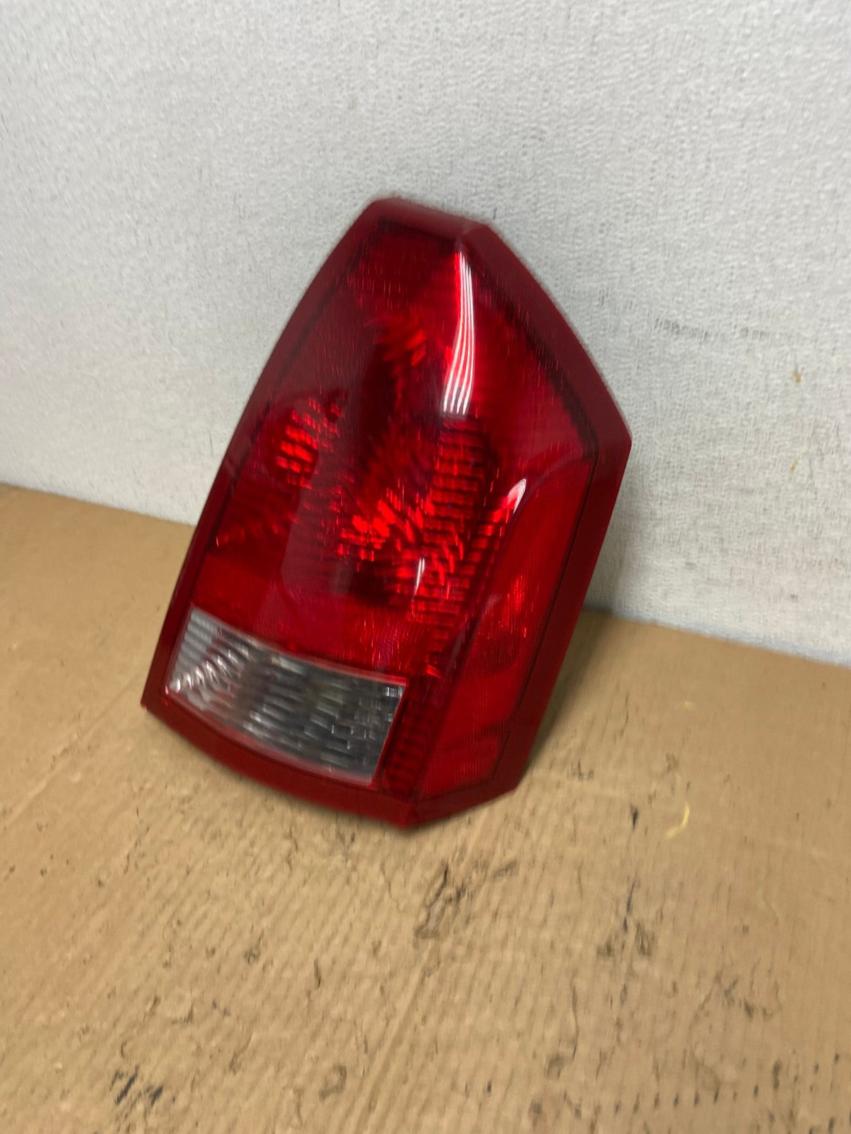 2005 2006 2007 Chrysler 300 Right Passenger Rh Side Tail Light AD2481 LK1
