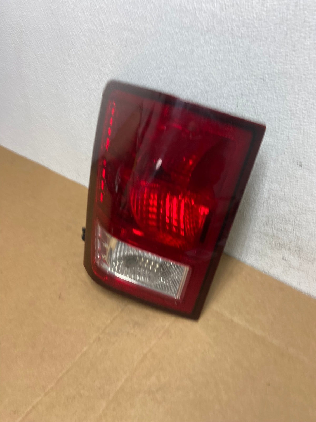 2007 2008 2009 2010 Jeep Grand Cherokee Left Driver Lh Tail Light AD4444 LK1