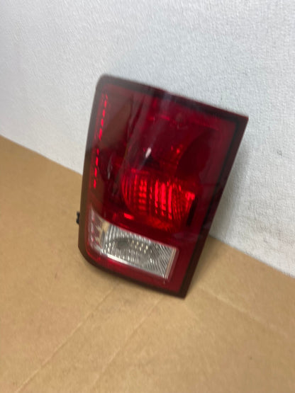 2007 2008 2009 2010 Jeep Grand Cherokee Left Driver Lh Tail Light AD4444 LK1